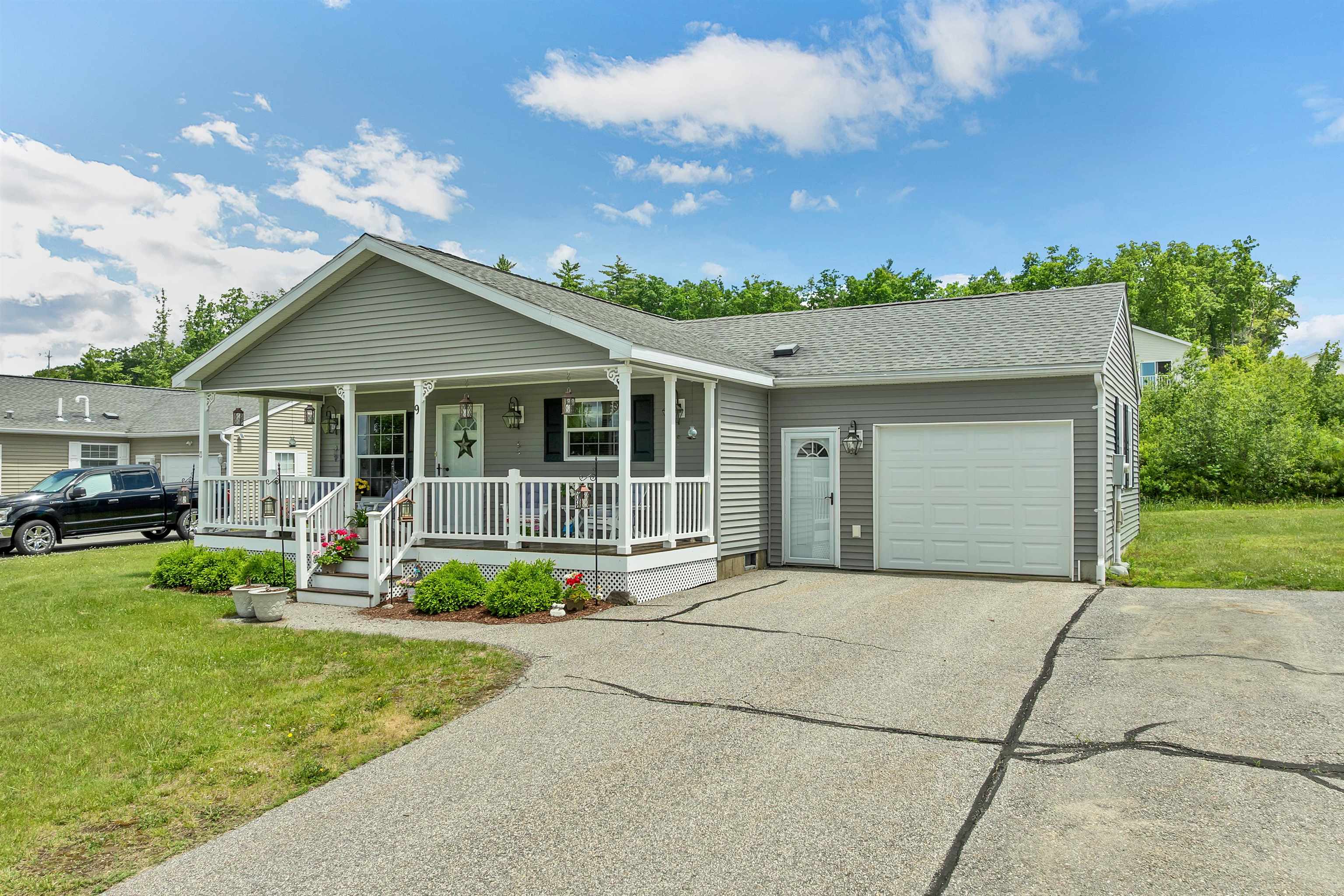 9 Morning Glory Dr, Franklin, NH 03235