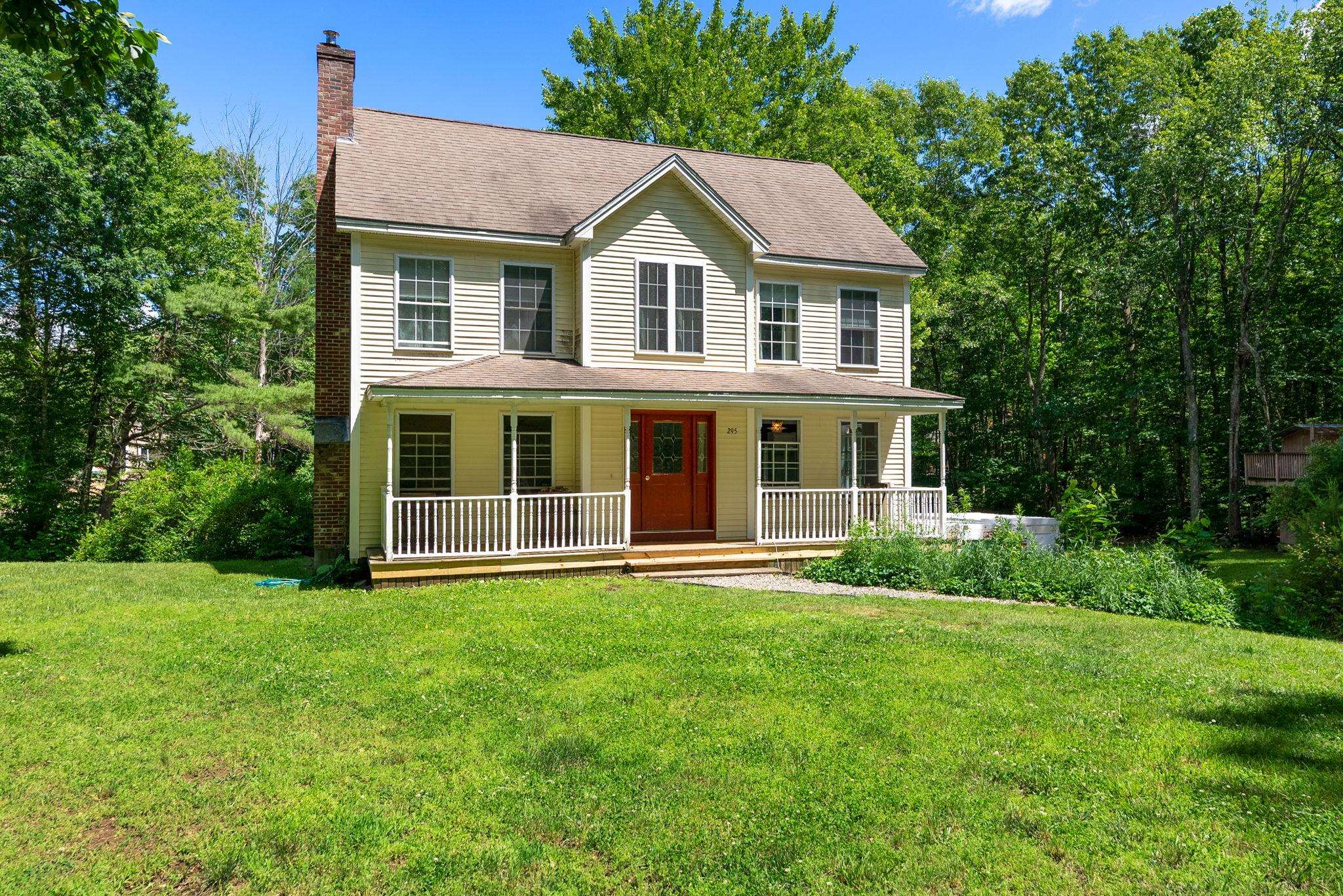 295 Stepping Stone Rd, Lee, NH 03861