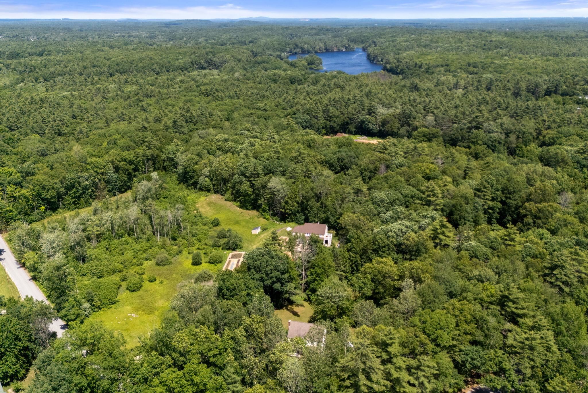 295 Stepping Stone Rd, Lee, NH 03861