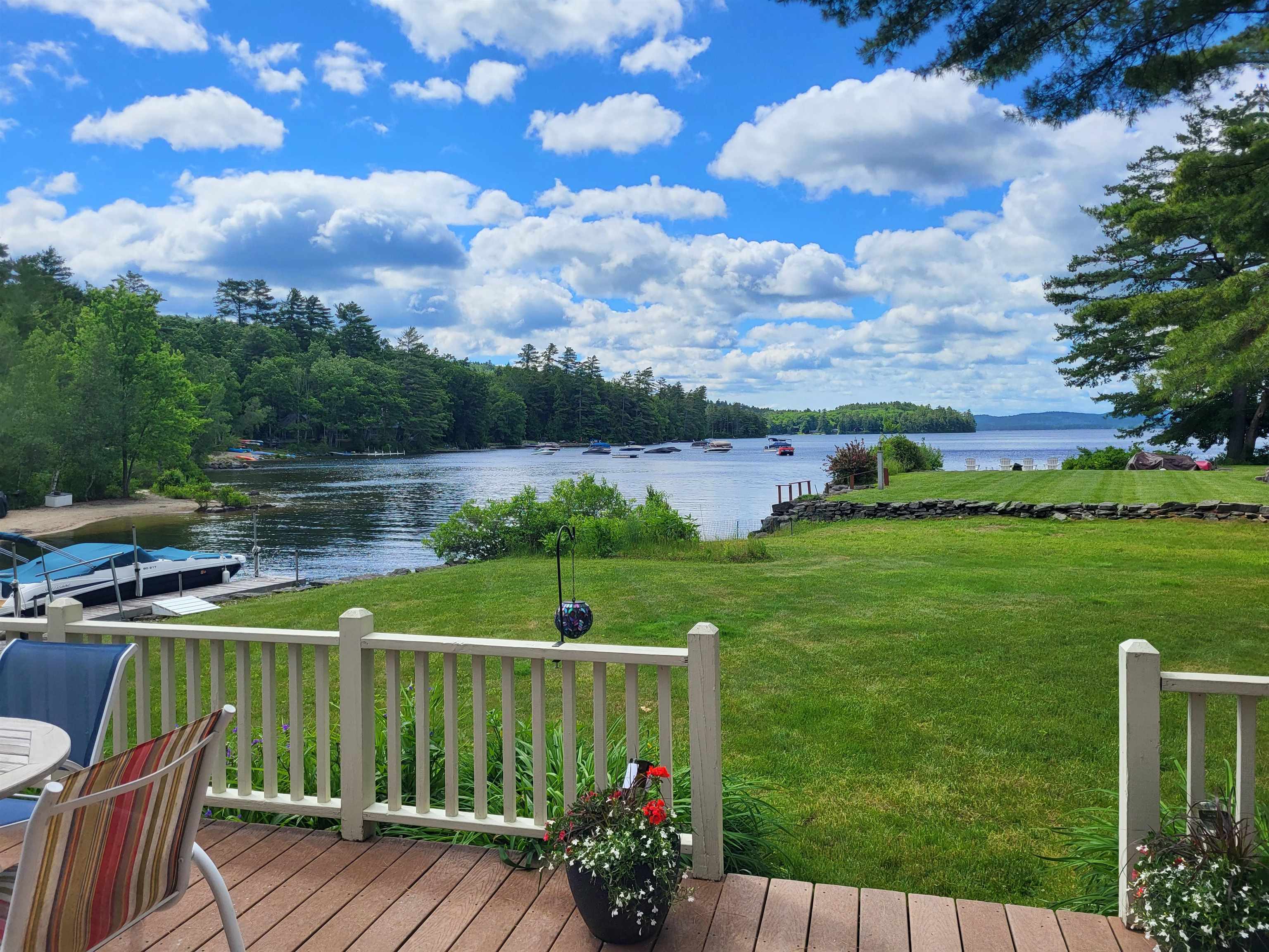 5 Vista Dr, Hebron, NH 03241
