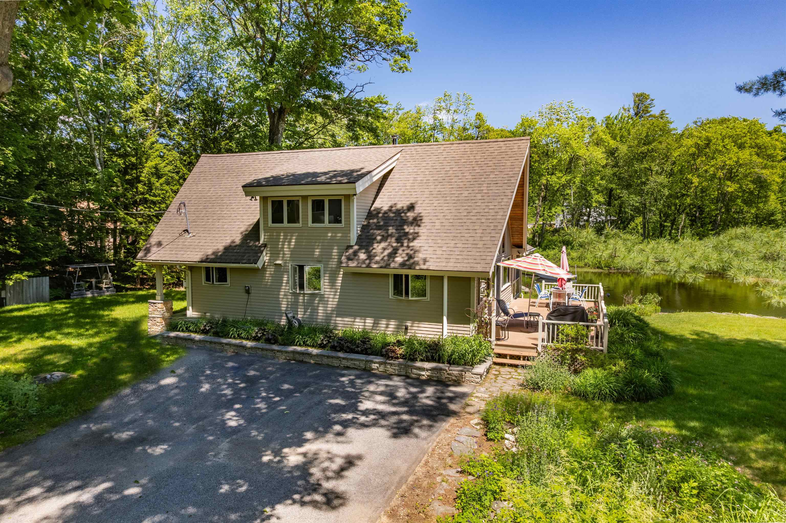 5 Vista Dr, Hebron, NH 03241