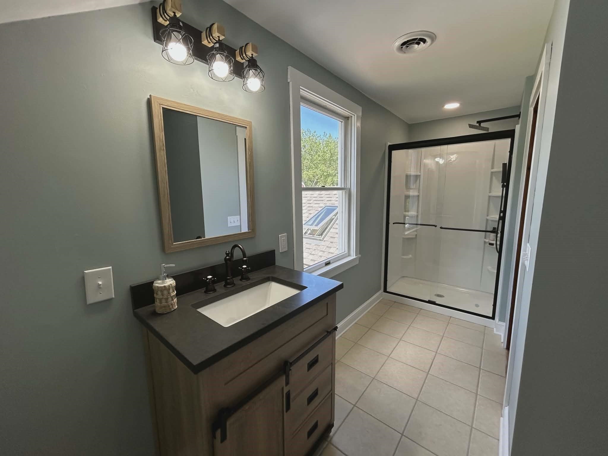 29 River Rd, New Ipswich, NH 03071-3631