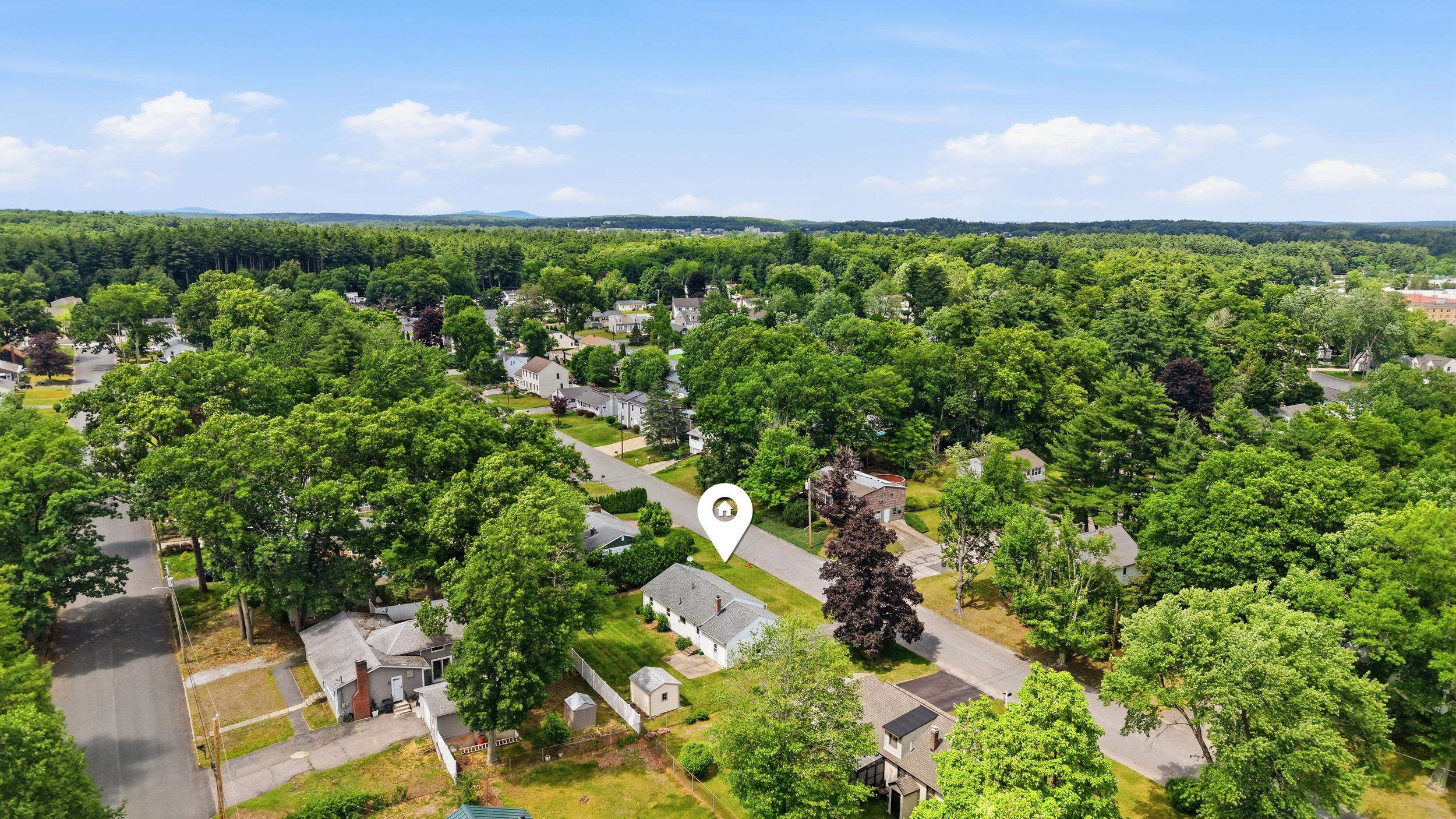 19 Carroll St, Nashua, NH 03063