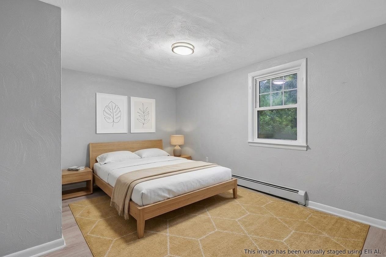 537 6th St #1, Dover, NH 03820