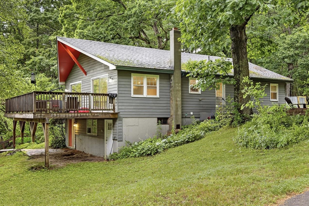 537 6th St #1, Dover, NH 03820