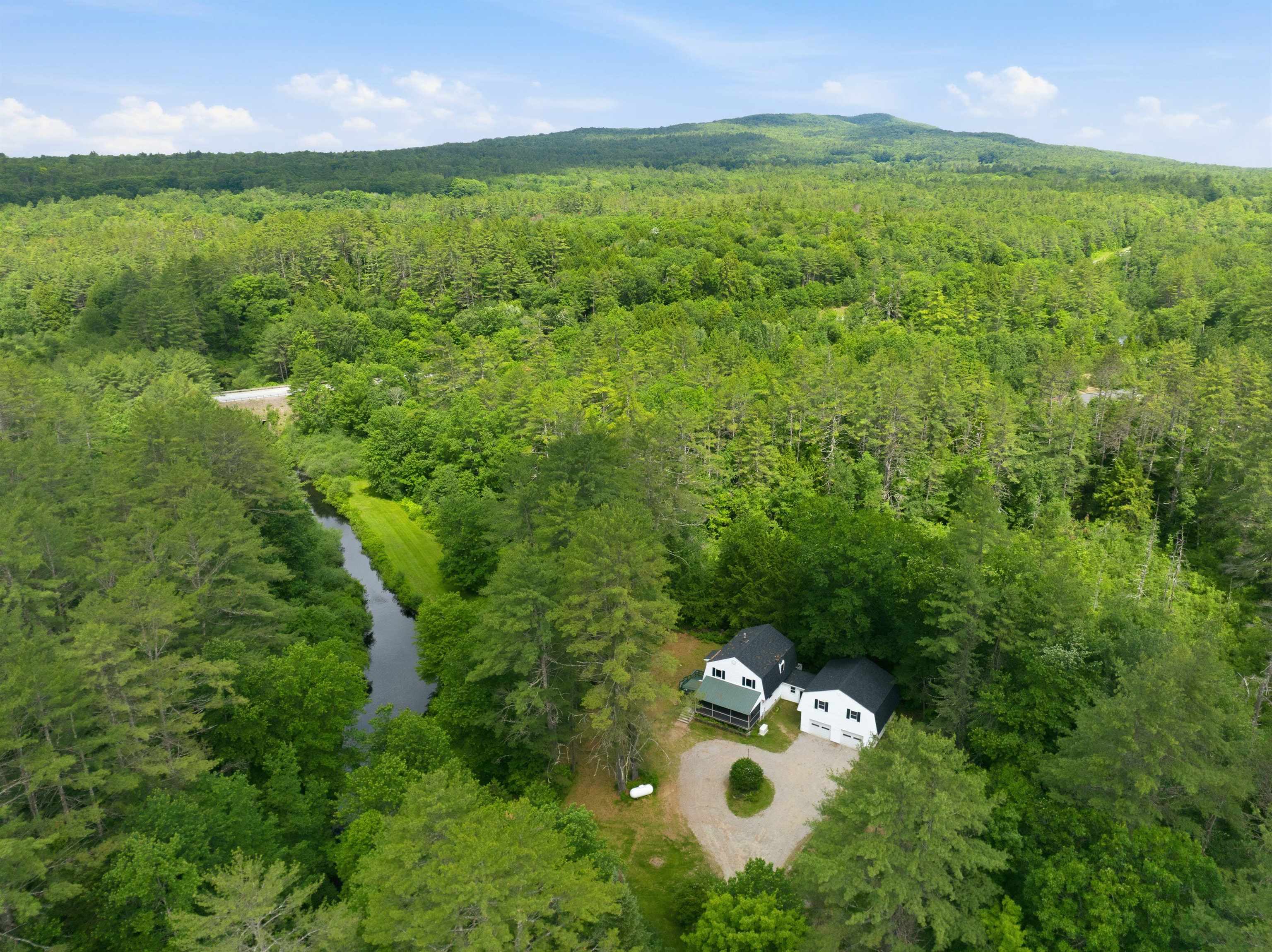 45 Tilton Bridge Rd, Sanbornton, NH 03269