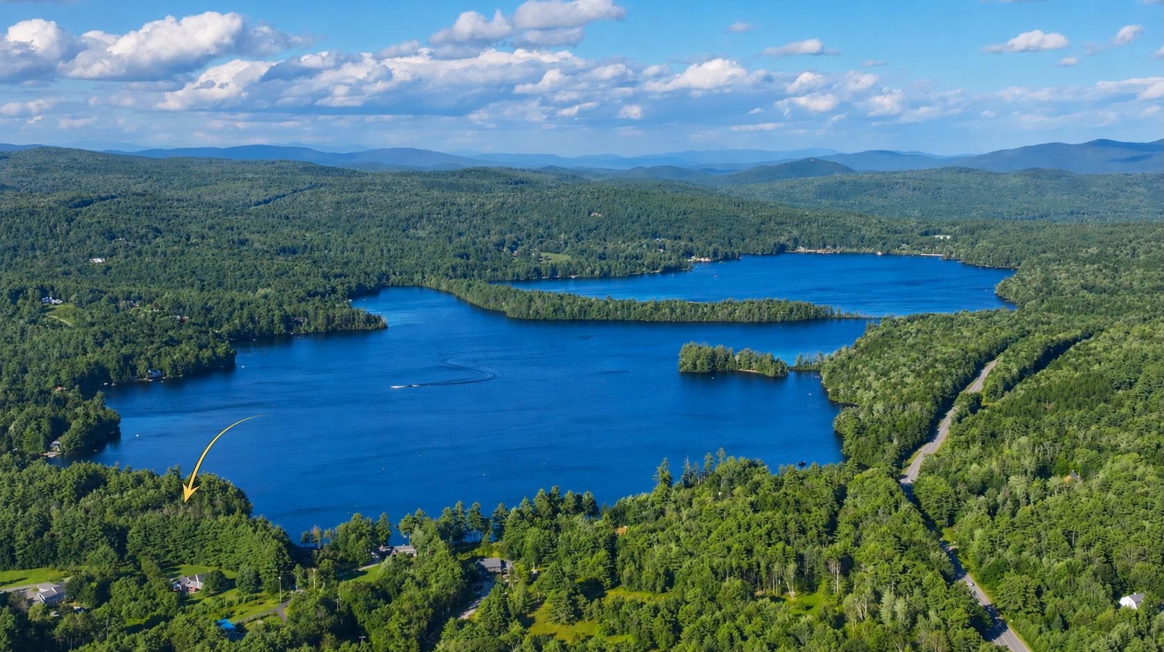 1807 Little Sunapee Rd, New London, NH 03257