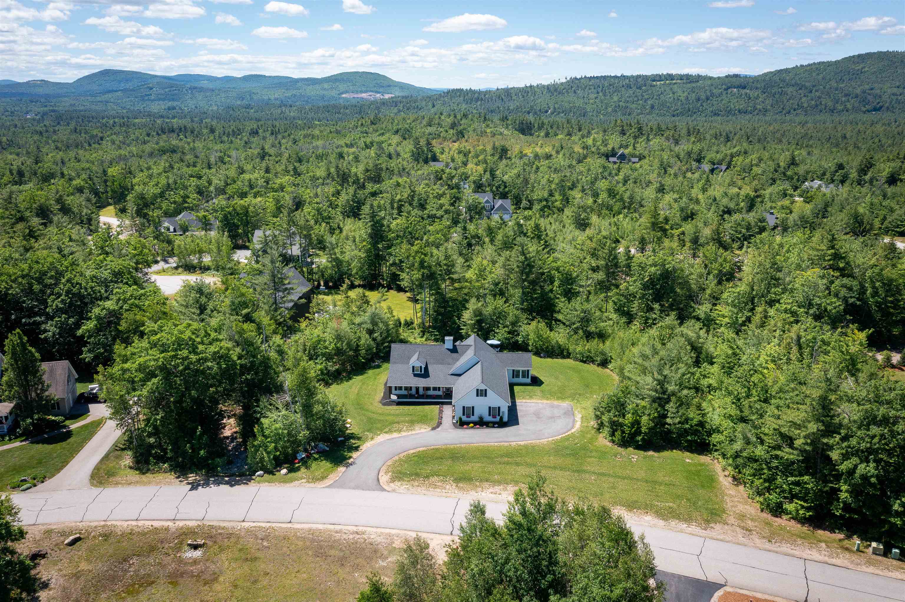 535 Grandview Rd, Conway, NH 03818-7129