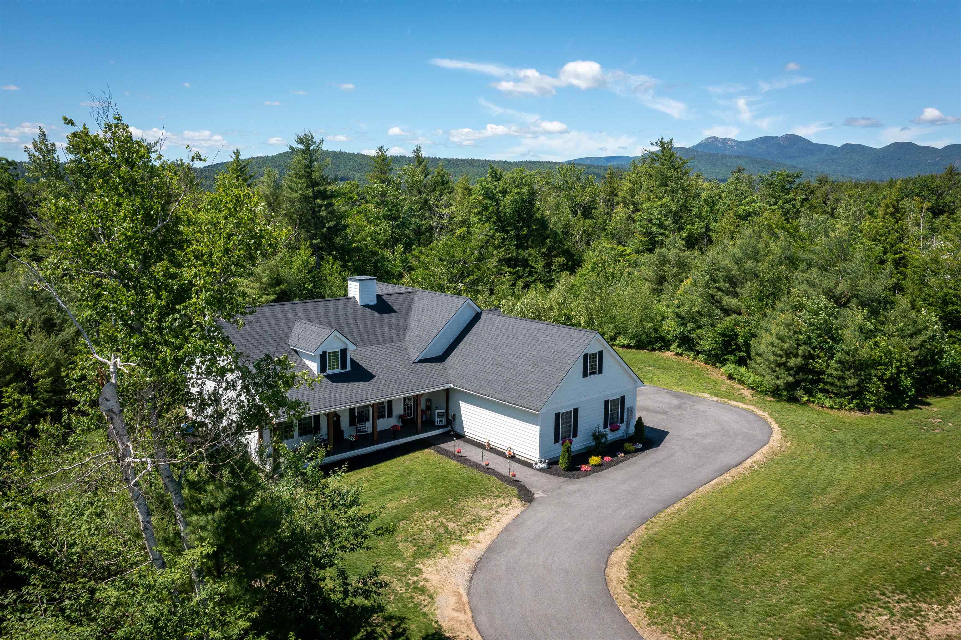 535 Grandview Rd, Conway, NH 03818-7129