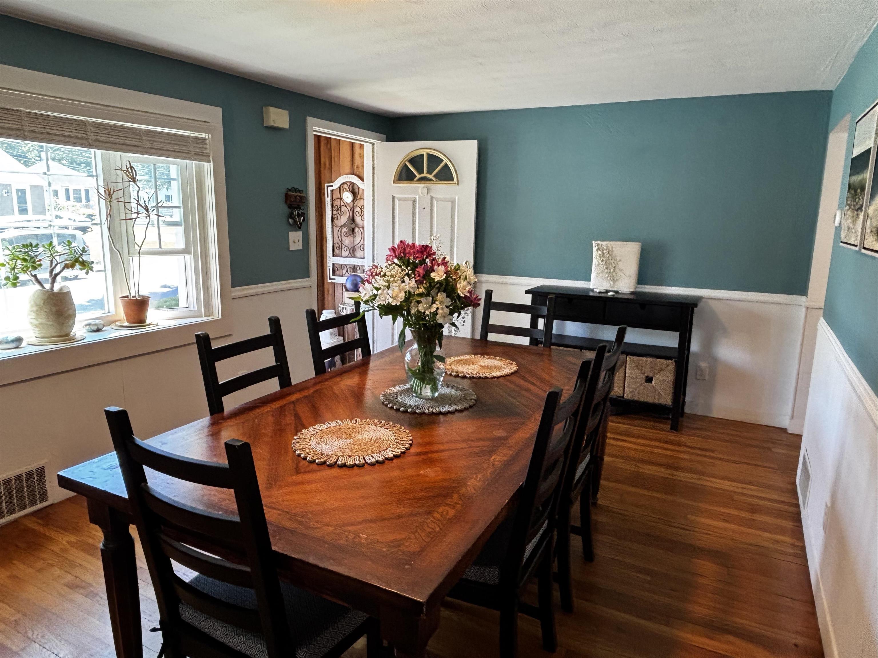 617 Colonial Dr, Portsmouth, NH 03801