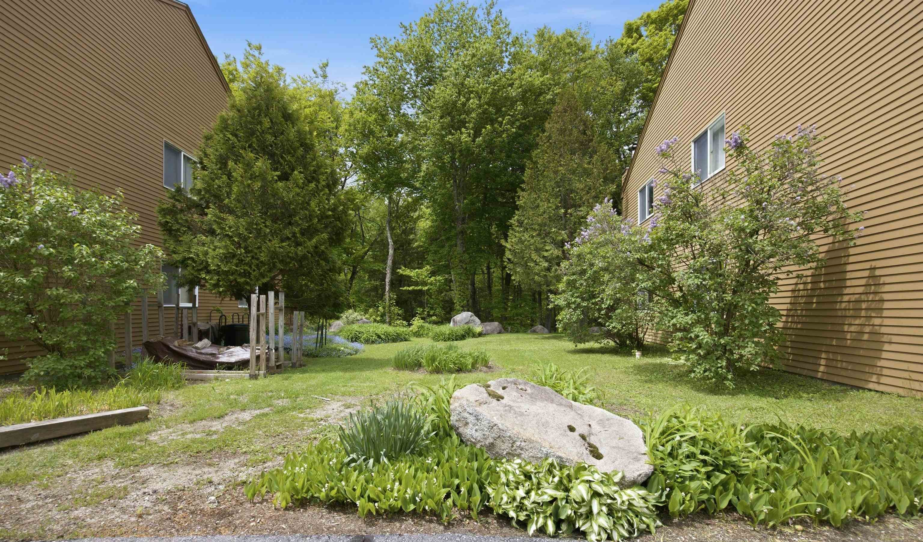9 Notchview Ln #16, Lincoln, NH 03251