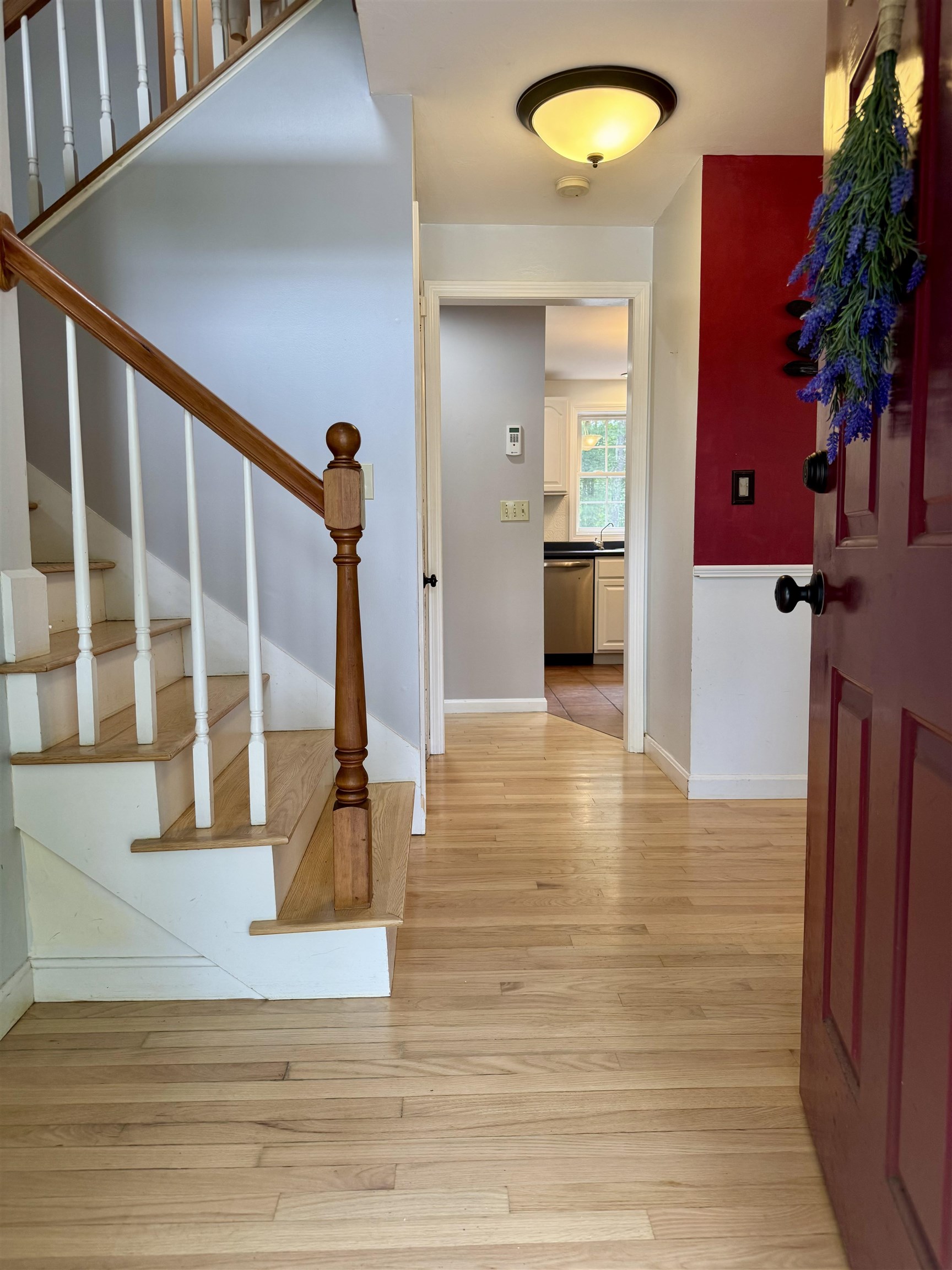 20 Lamprey Village Dr, Epping, NH 03042