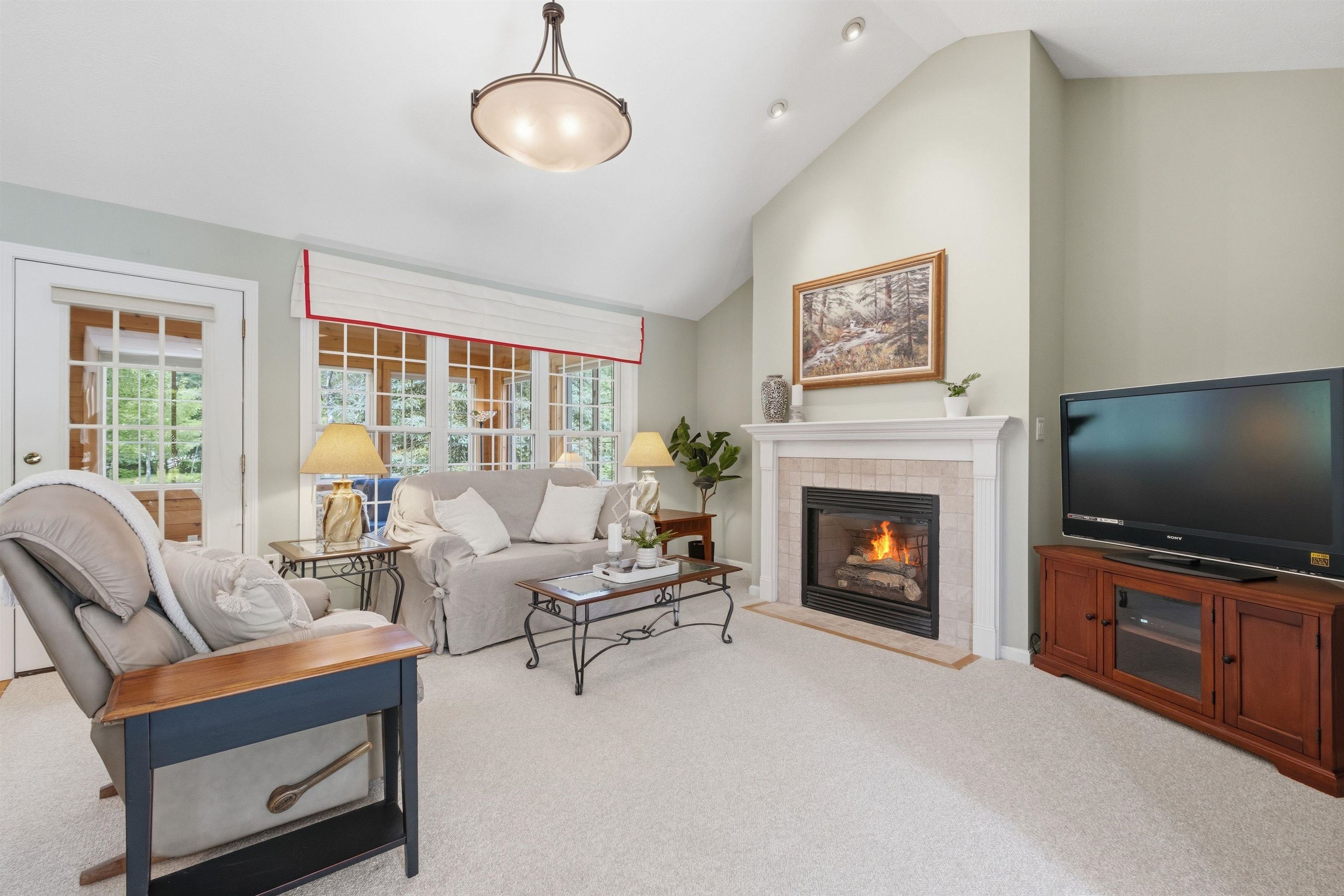 9 Windchime Dr, Bow, NH 03304