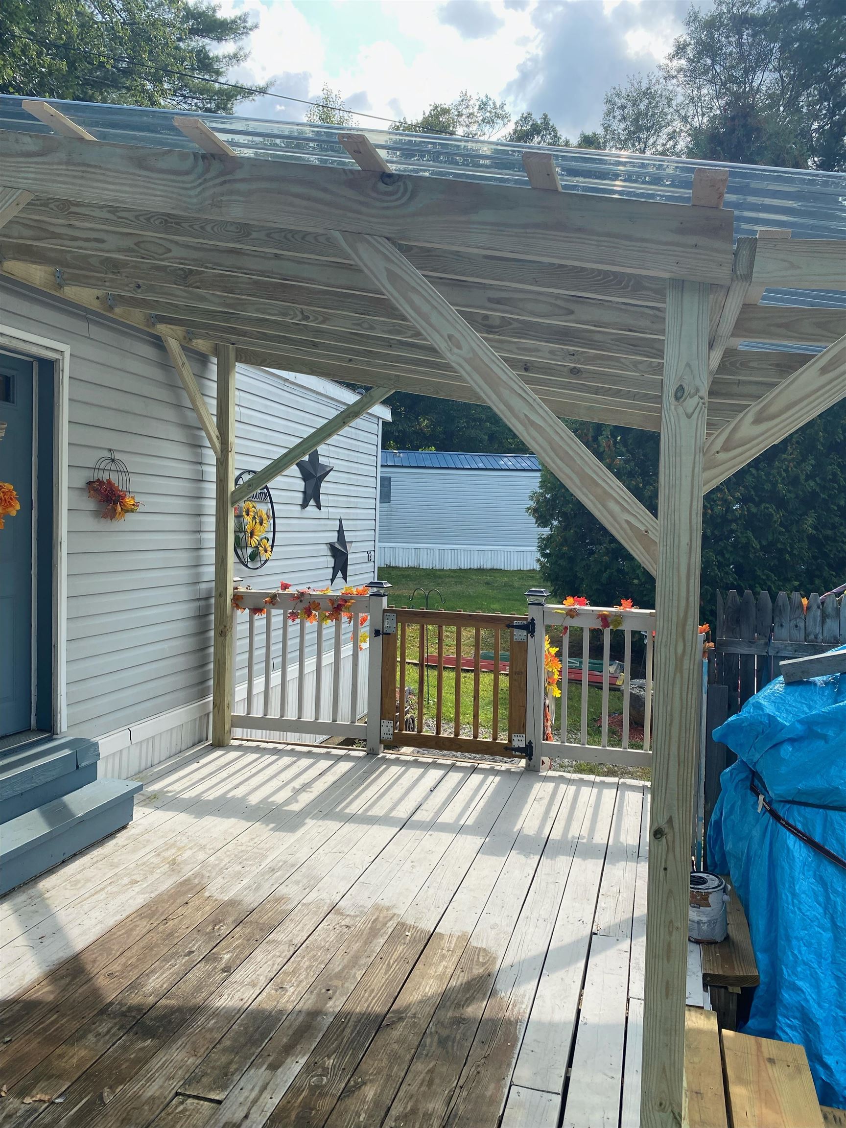 12 Wetherby Dr, Winchester, NH 03470