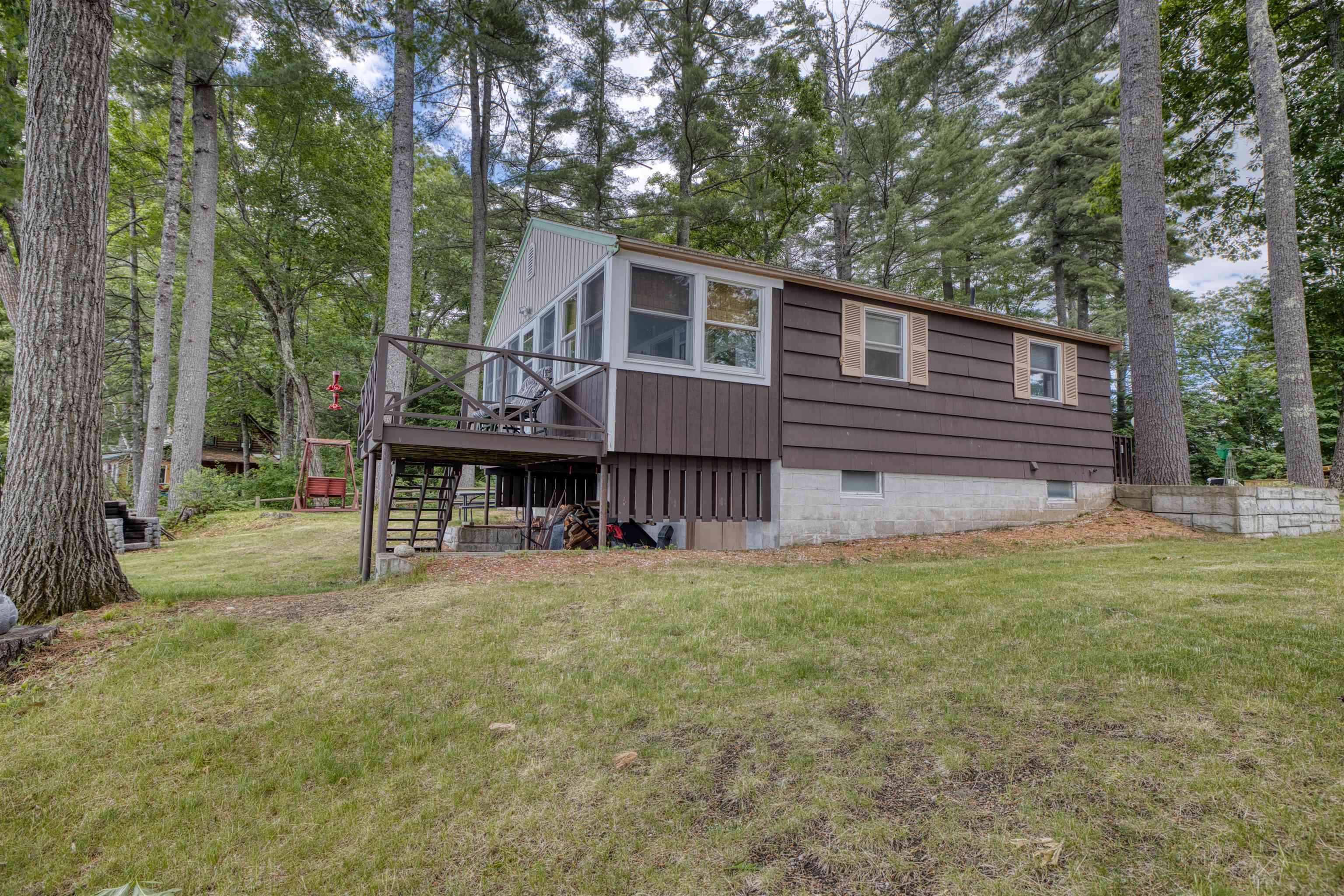 11 Abbott Ln, Ossipee, NH 03864