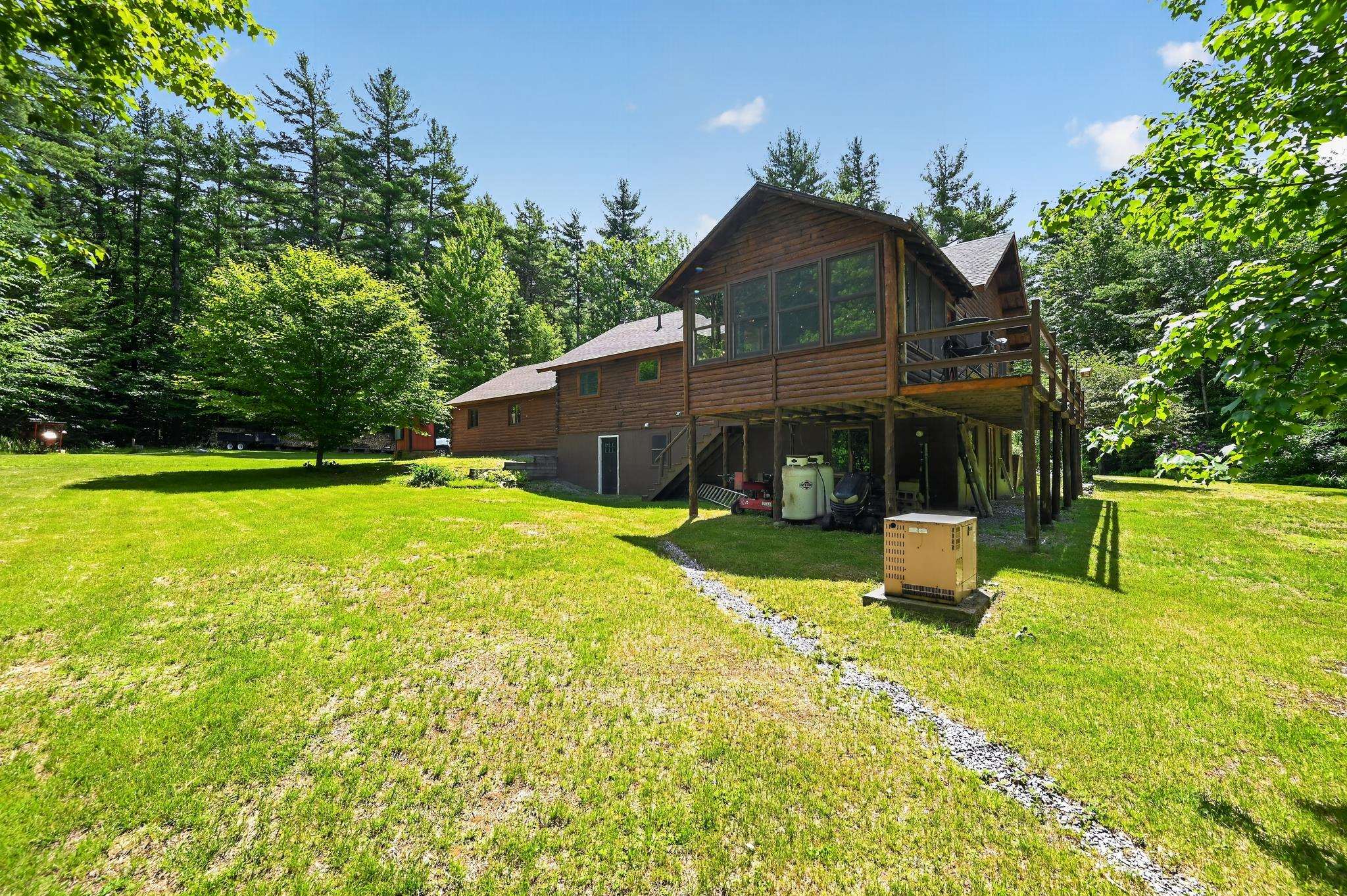427 Cross Rd, Goshen, NH 03752