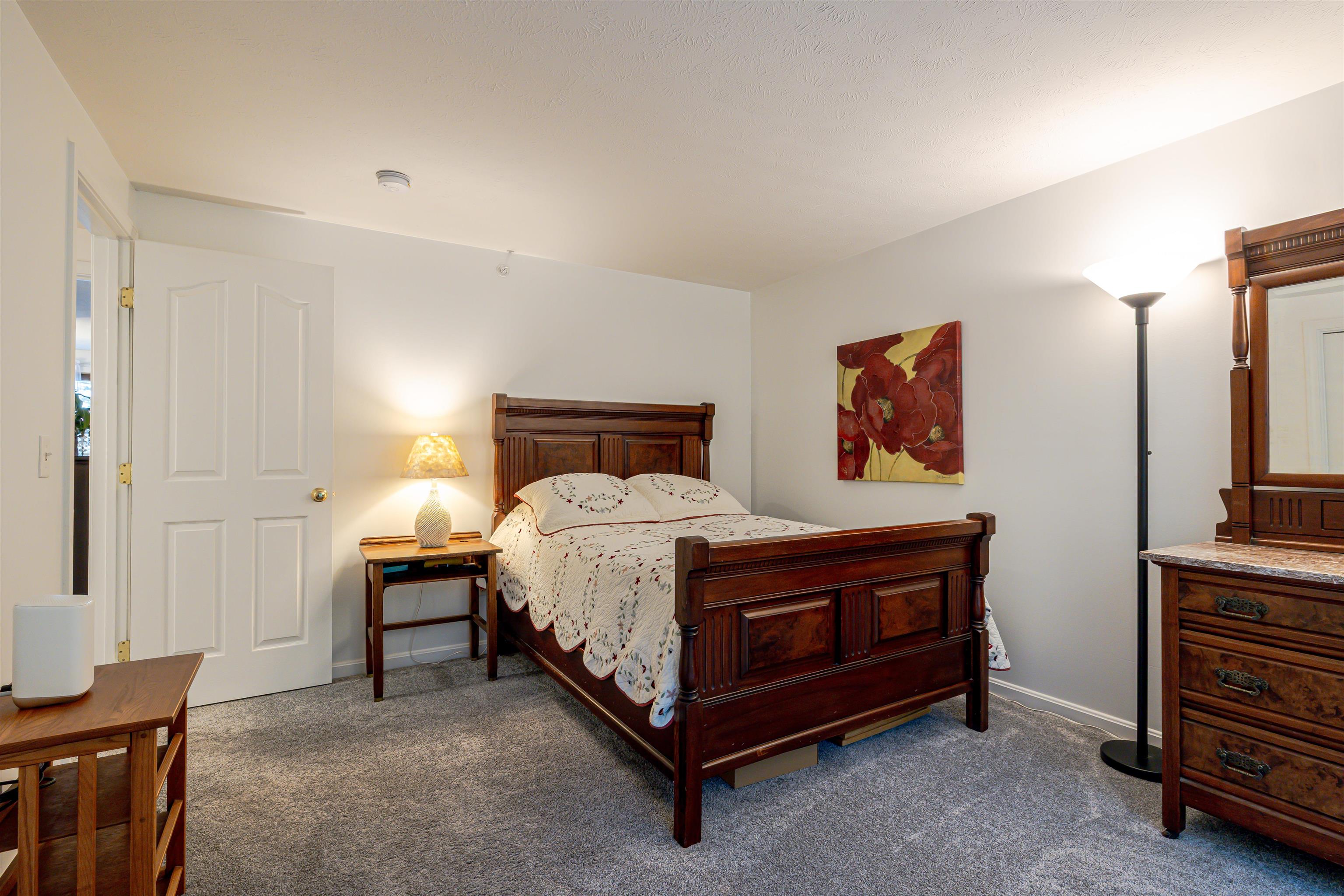 60 Mulberry St #1, Concord, NH 03301
