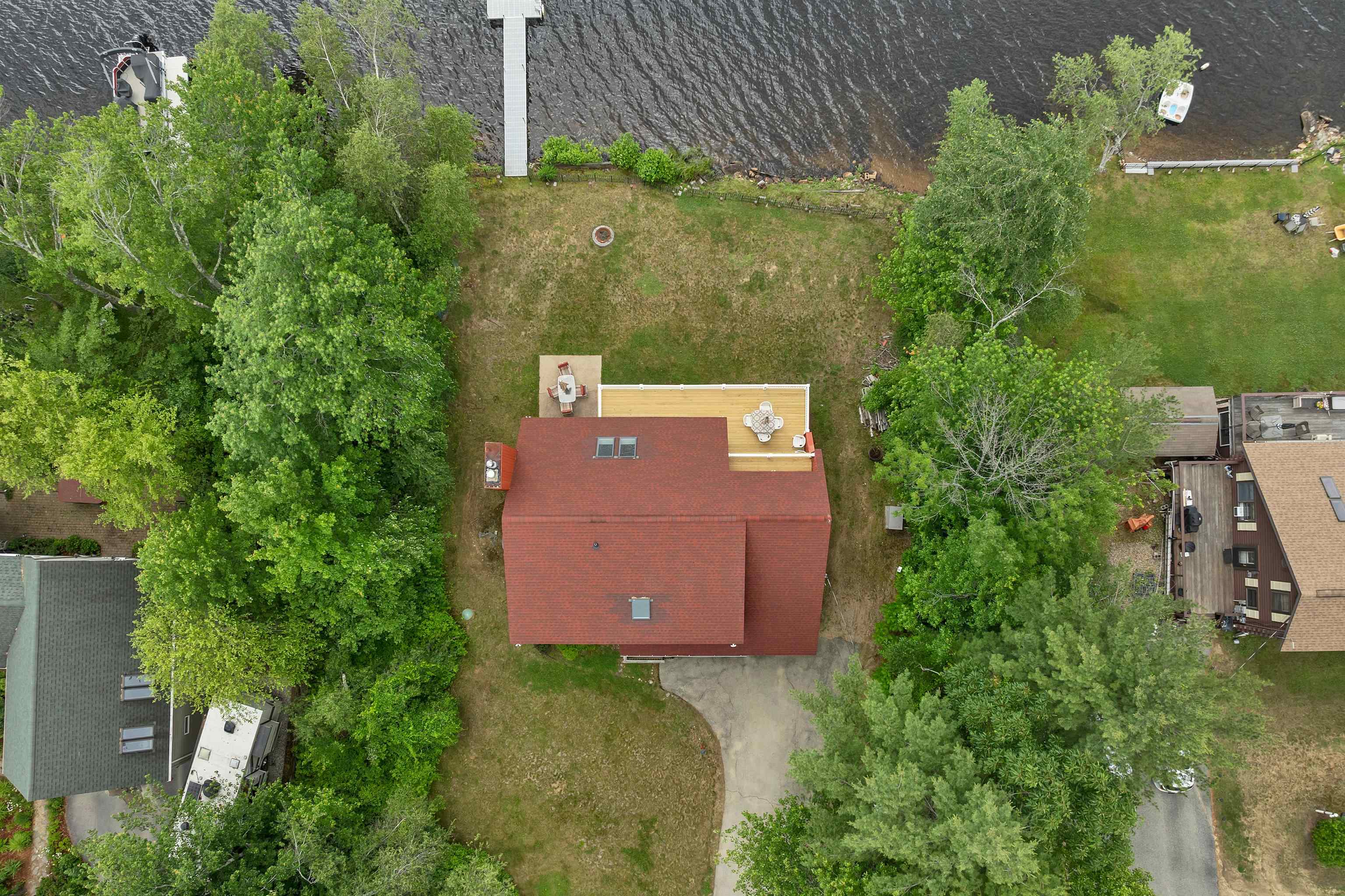 95 Georgetown Dr, Barnstead, NH 03225