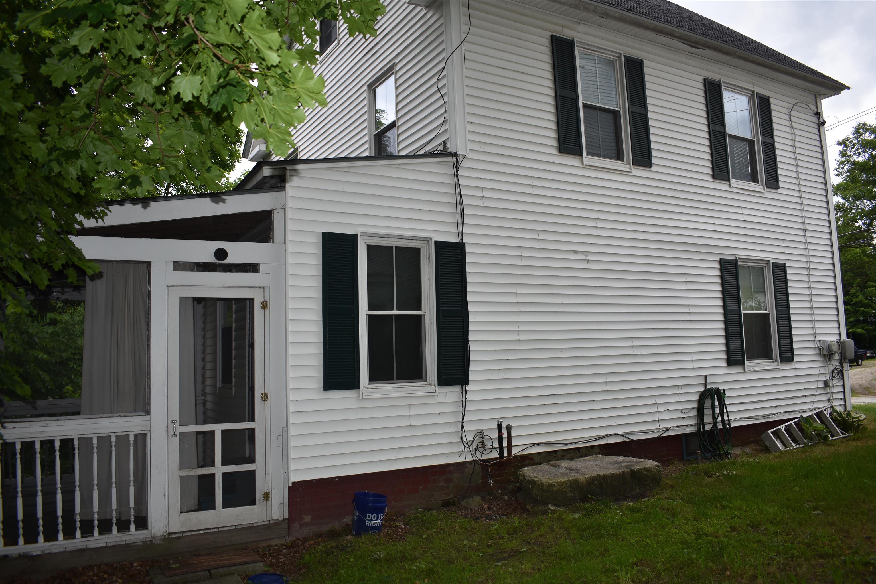 30-32 Main St, Bennington, NH 03442