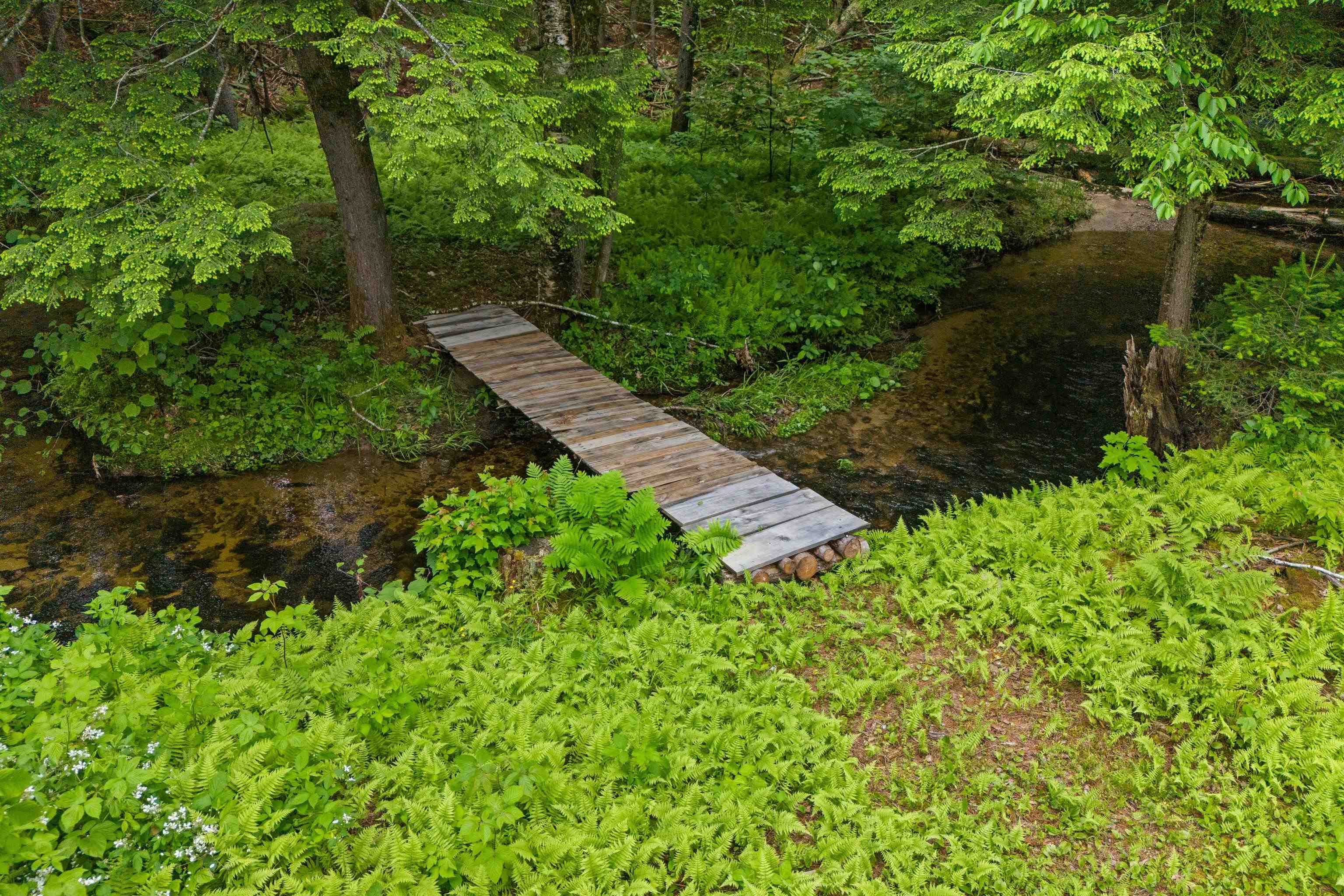 388 Perch Pond Rd, Holderness, NH 03245
