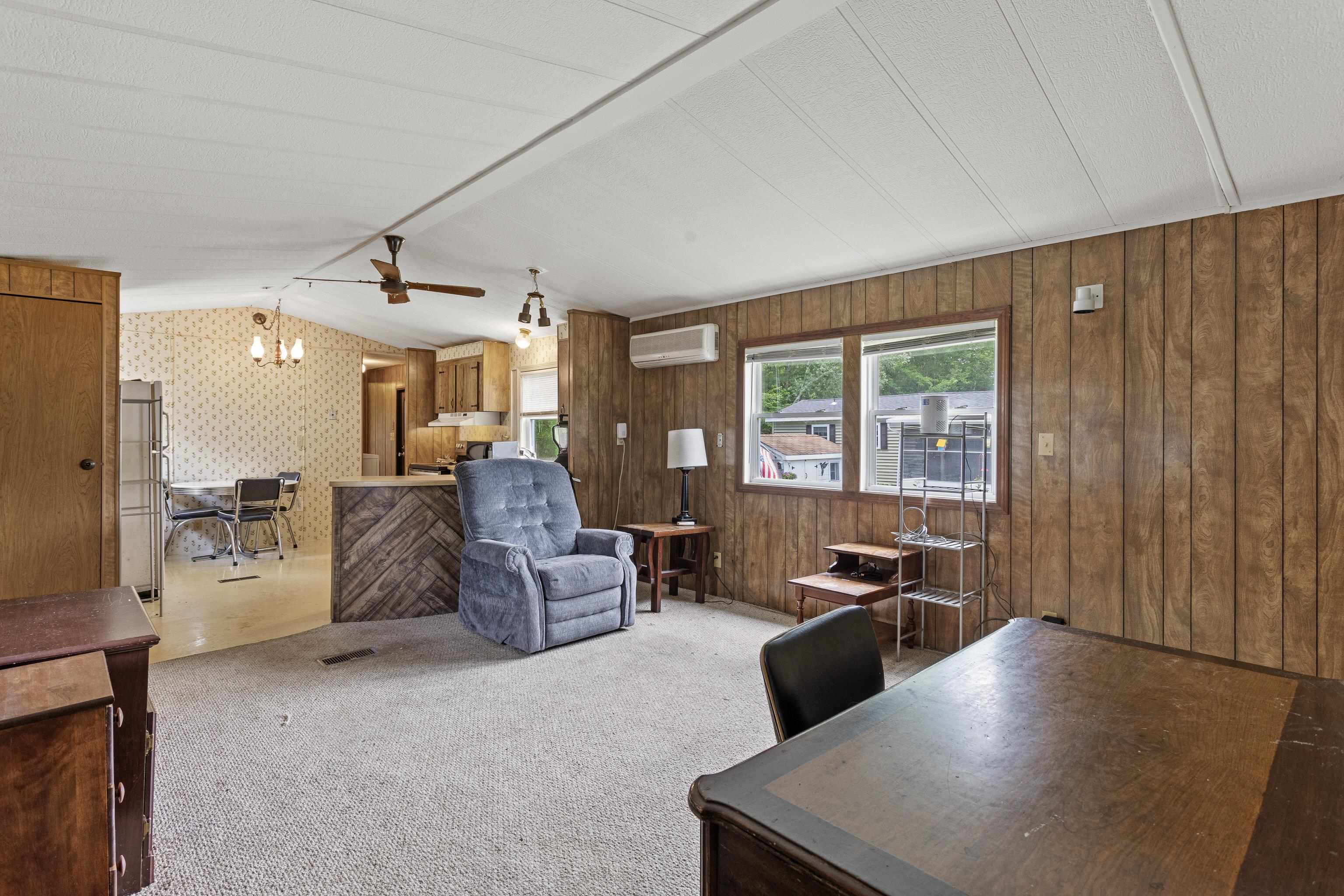 290 Calef Hw #C12, Epping, NH 03042