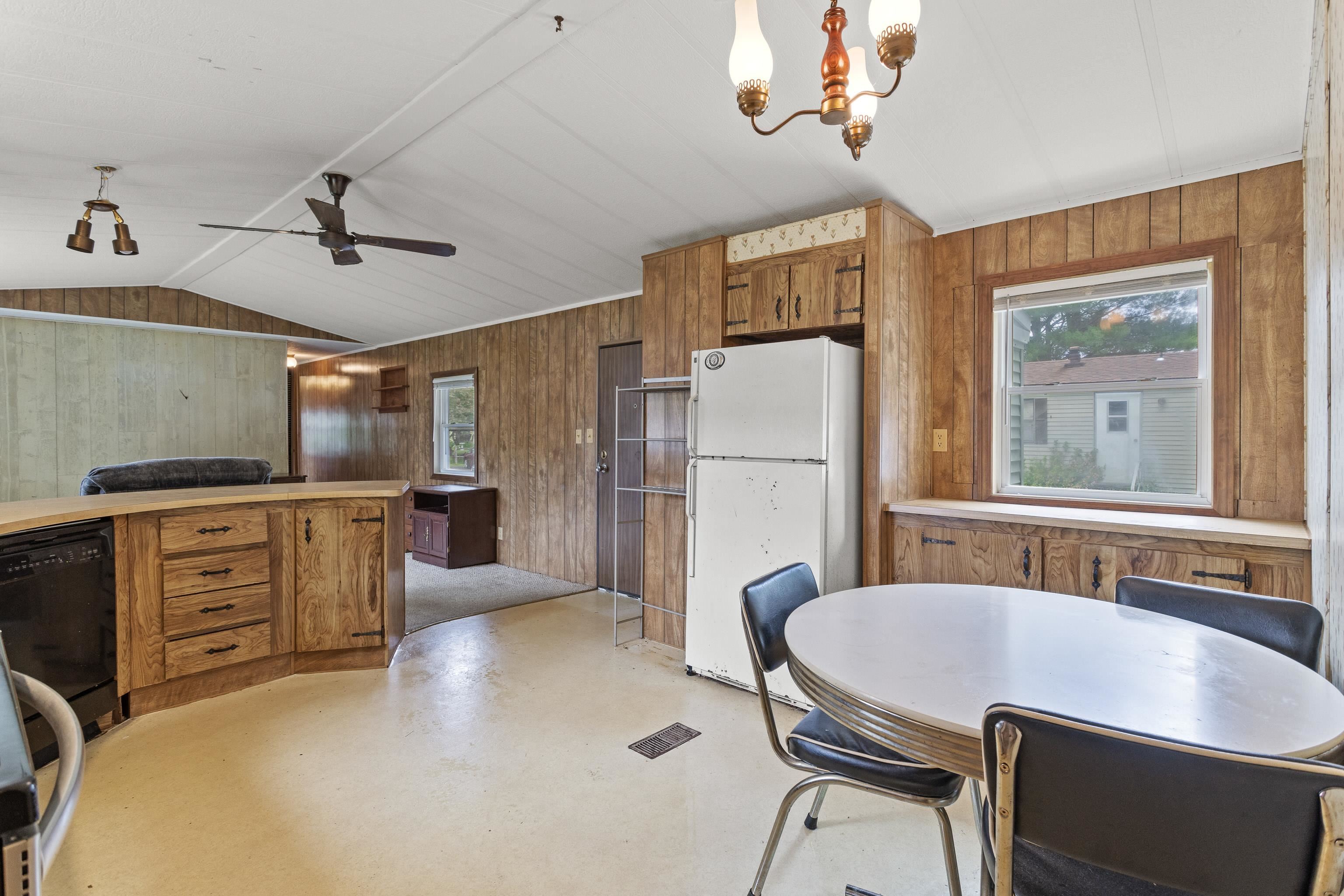 290 Calef Hw #C12, Epping, NH 03042