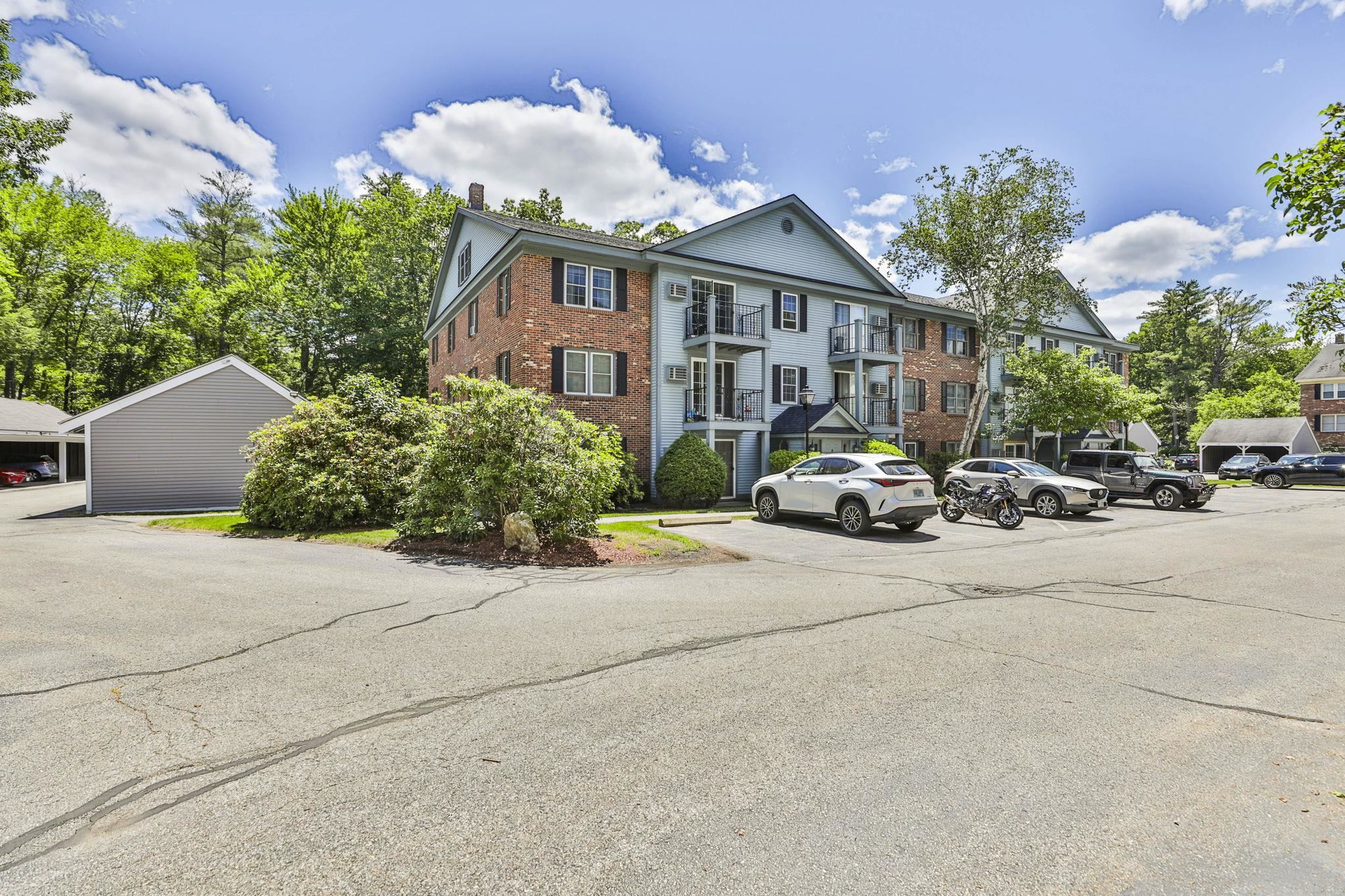 9 Northbrook Dr #904, Manchester, NH 03102