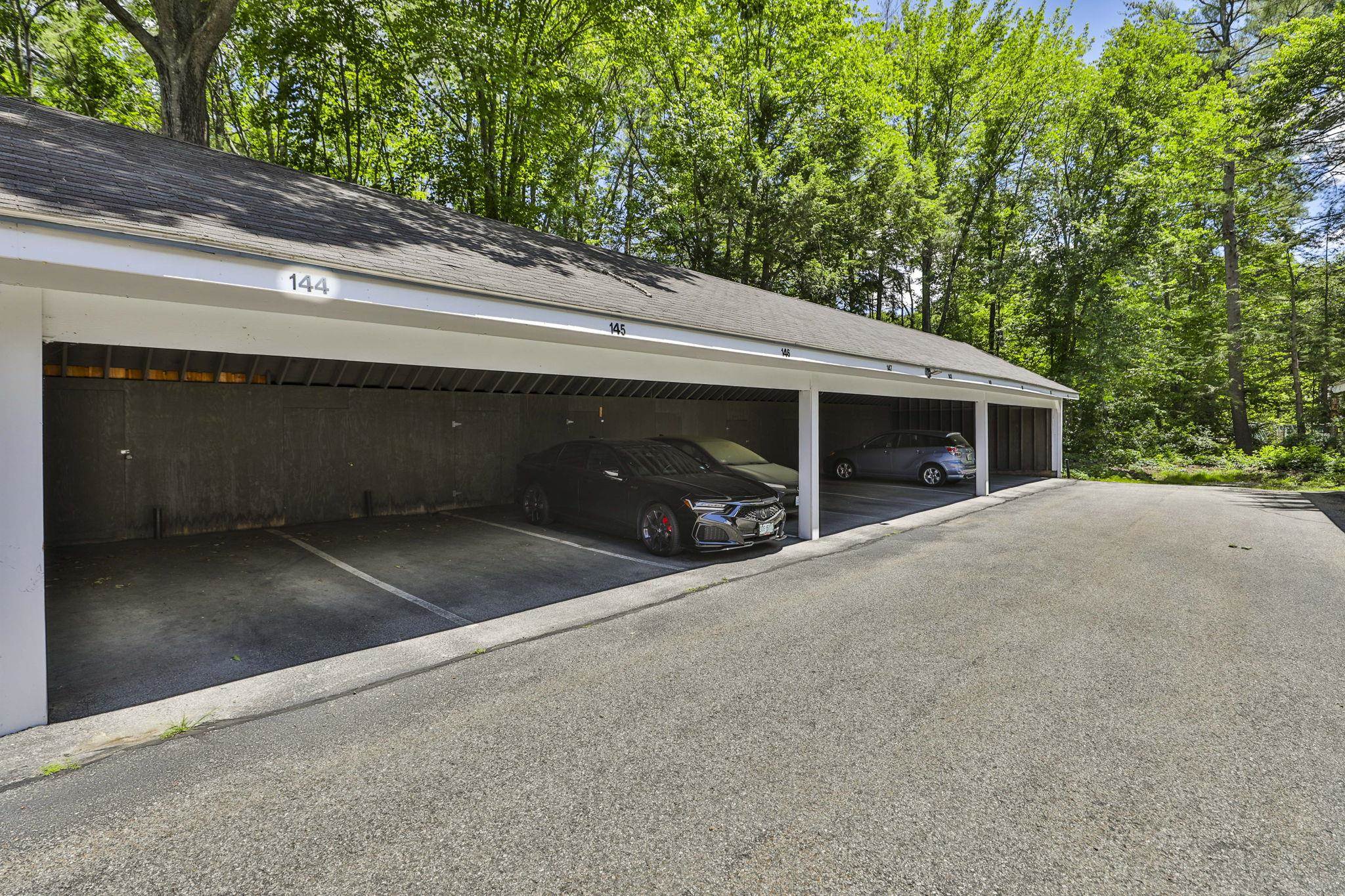9 Northbrook Dr #904, Manchester, NH 03102