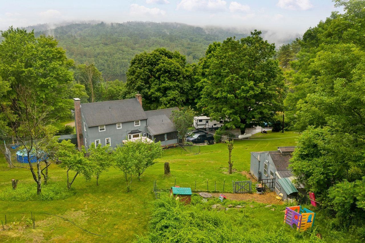 39 Briar Hill Rd, Bristol, NH 03222