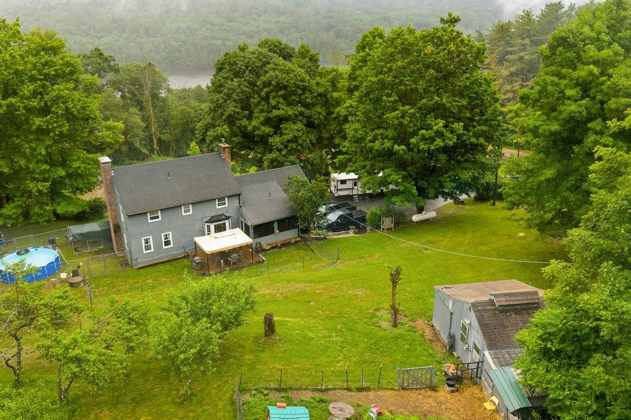 39 Briar Hill Rd, Bristol, NH 03222