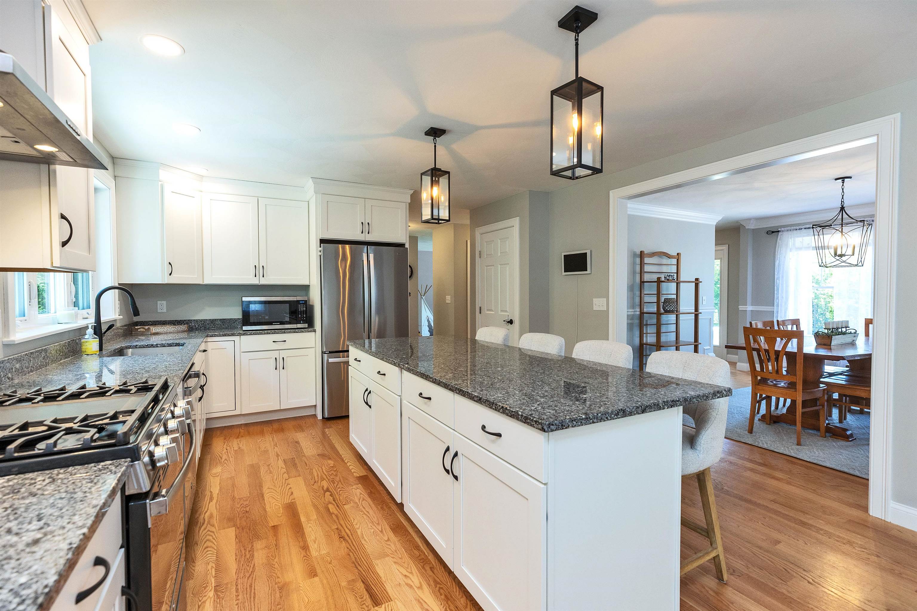 15 Pigeon Hill Rd, Brookline, NH 03033