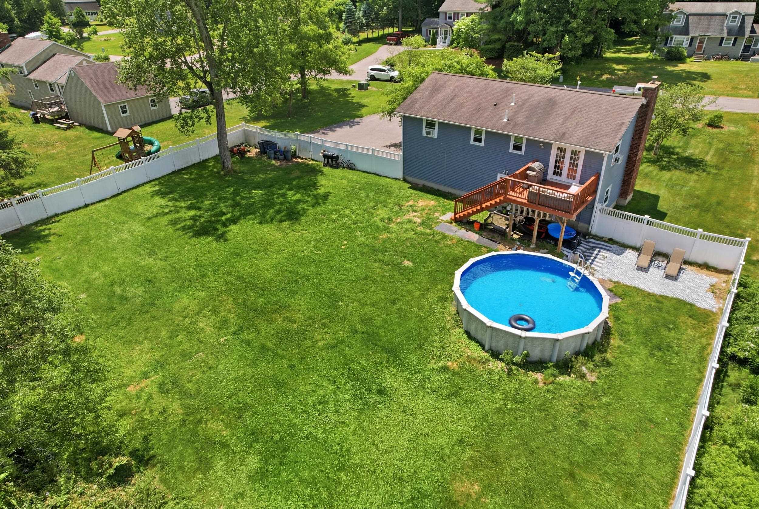 5 Berkley St, Merrimack, NH 03054