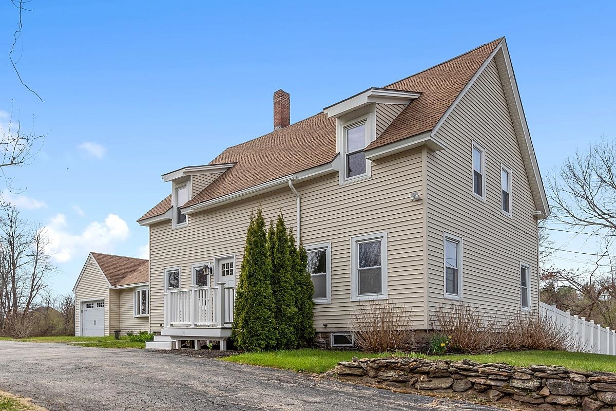 81 N Lowell Rd #2, Windham, NH 03087