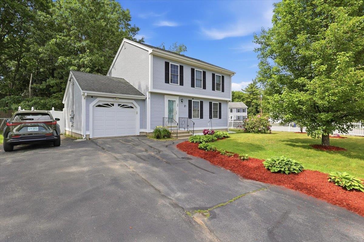 36 Wildwood St, Manchester, NH 03103