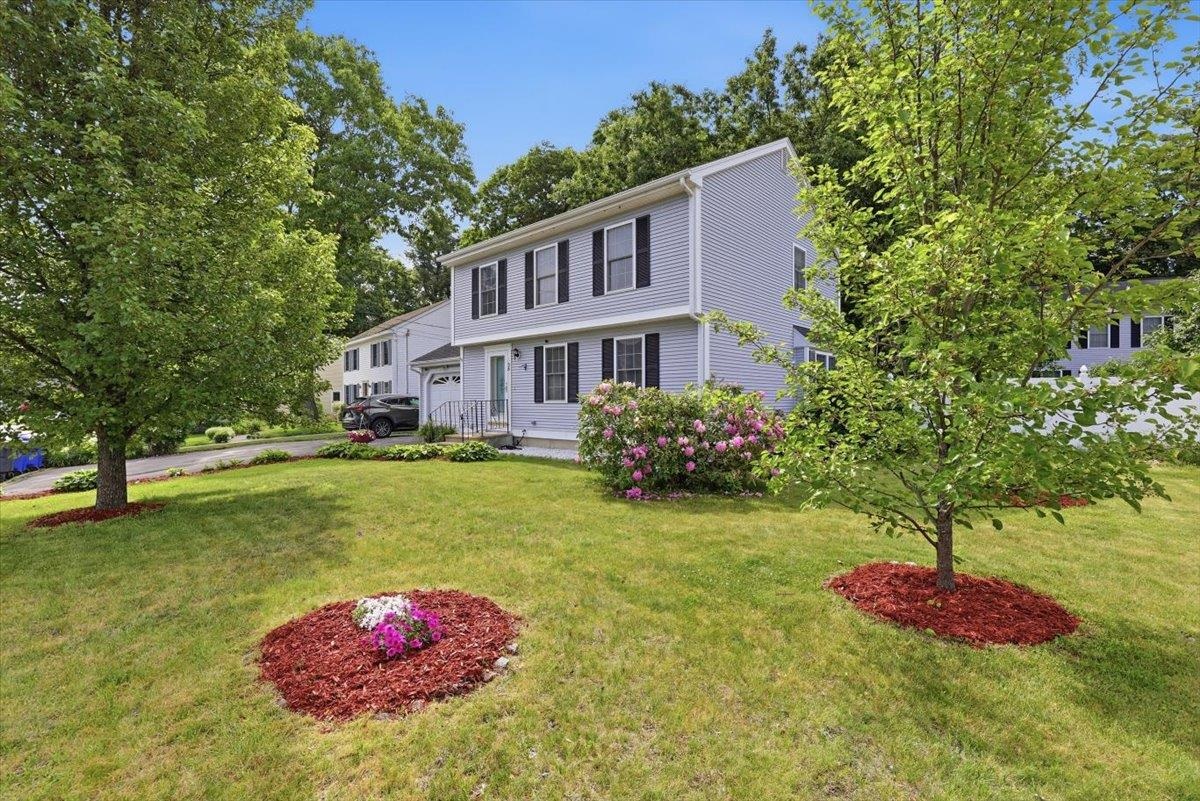 36 Wildwood St, Manchester, NH 03103