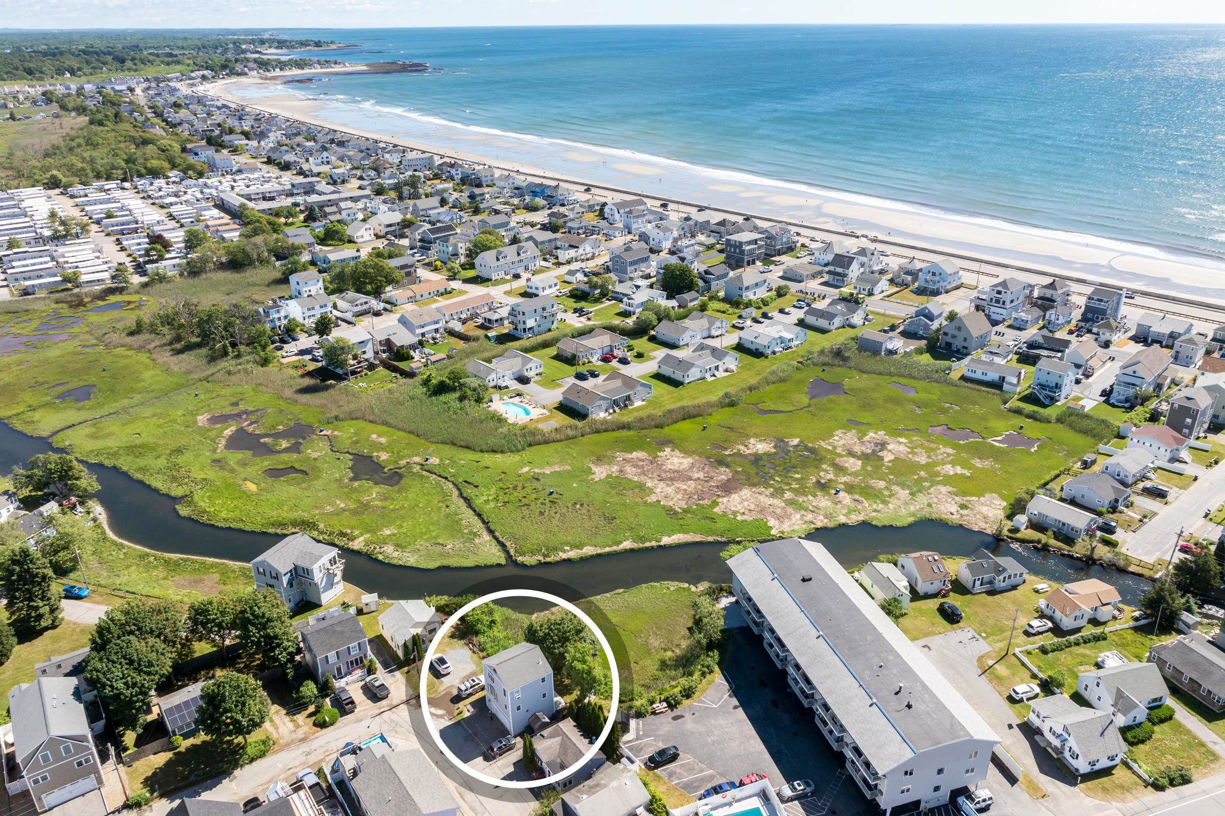 5 Viking St, Hampton, NH 03842