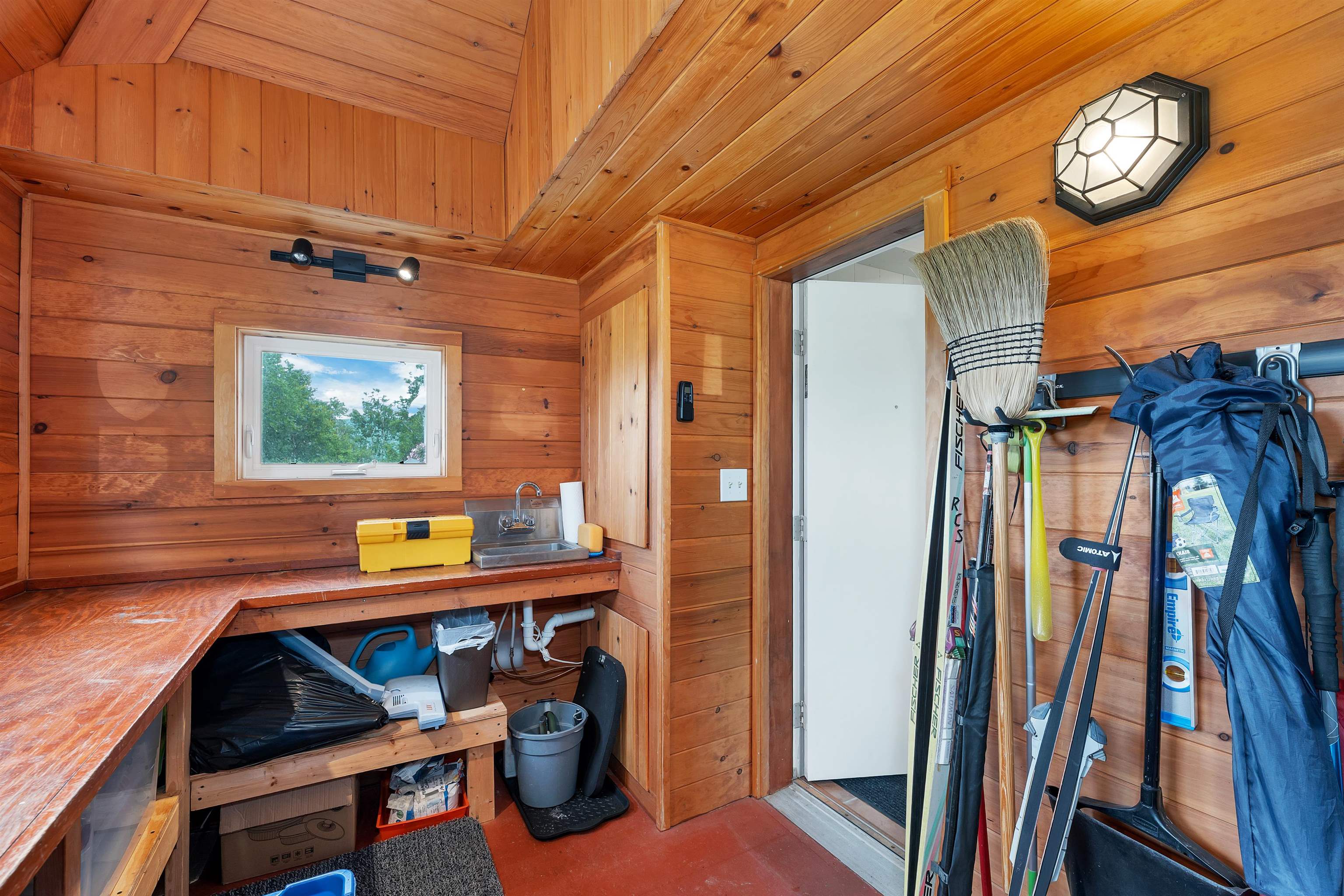 8 Ledgeview Way, Plymouth, NH 03264