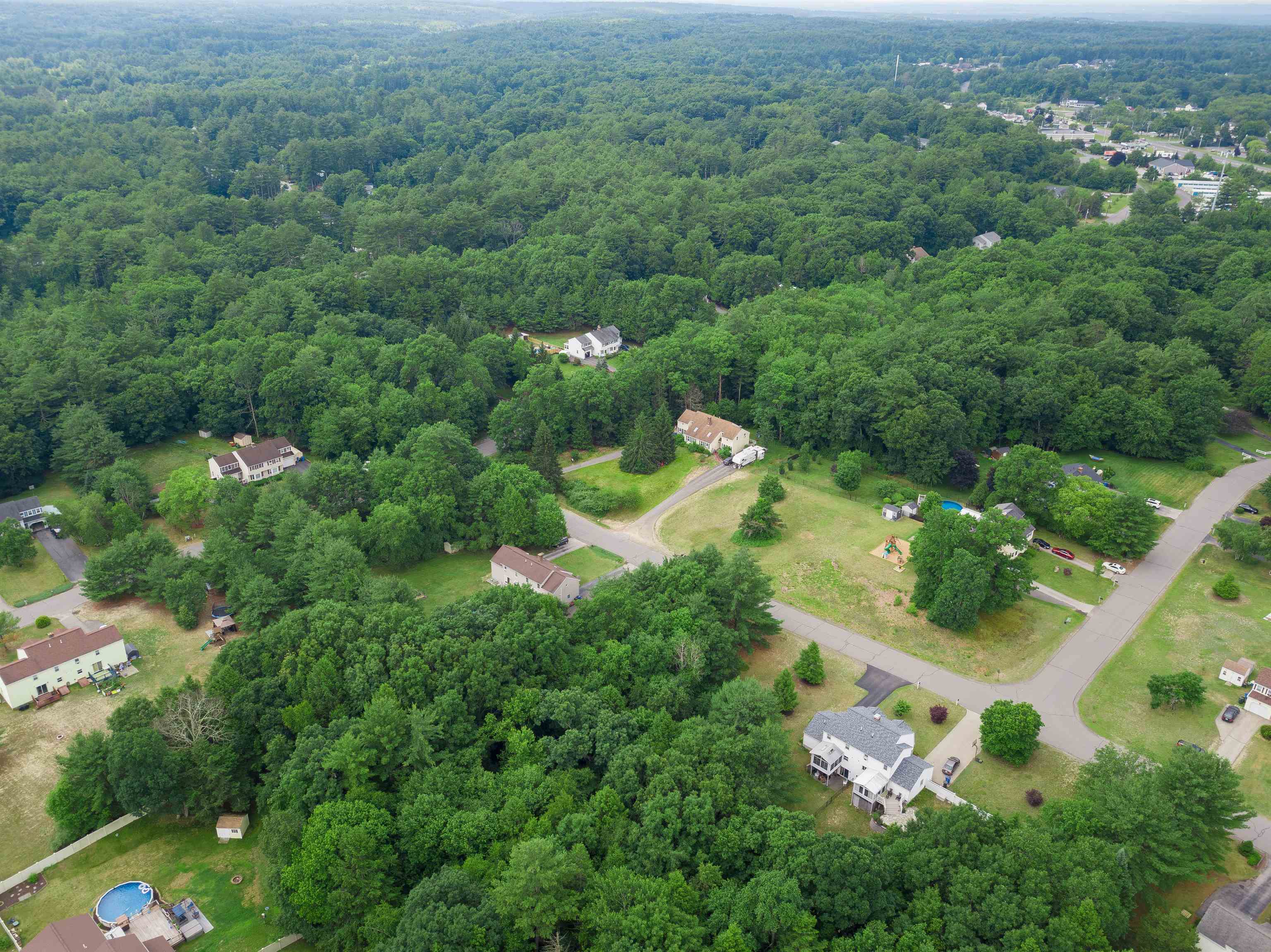 1-A Karen Ln #A, Londonderry, NH 03053