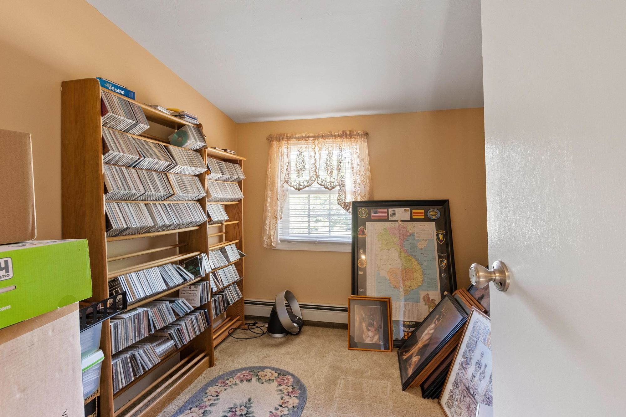 89 Townsend Rd, Mason, NH 03048