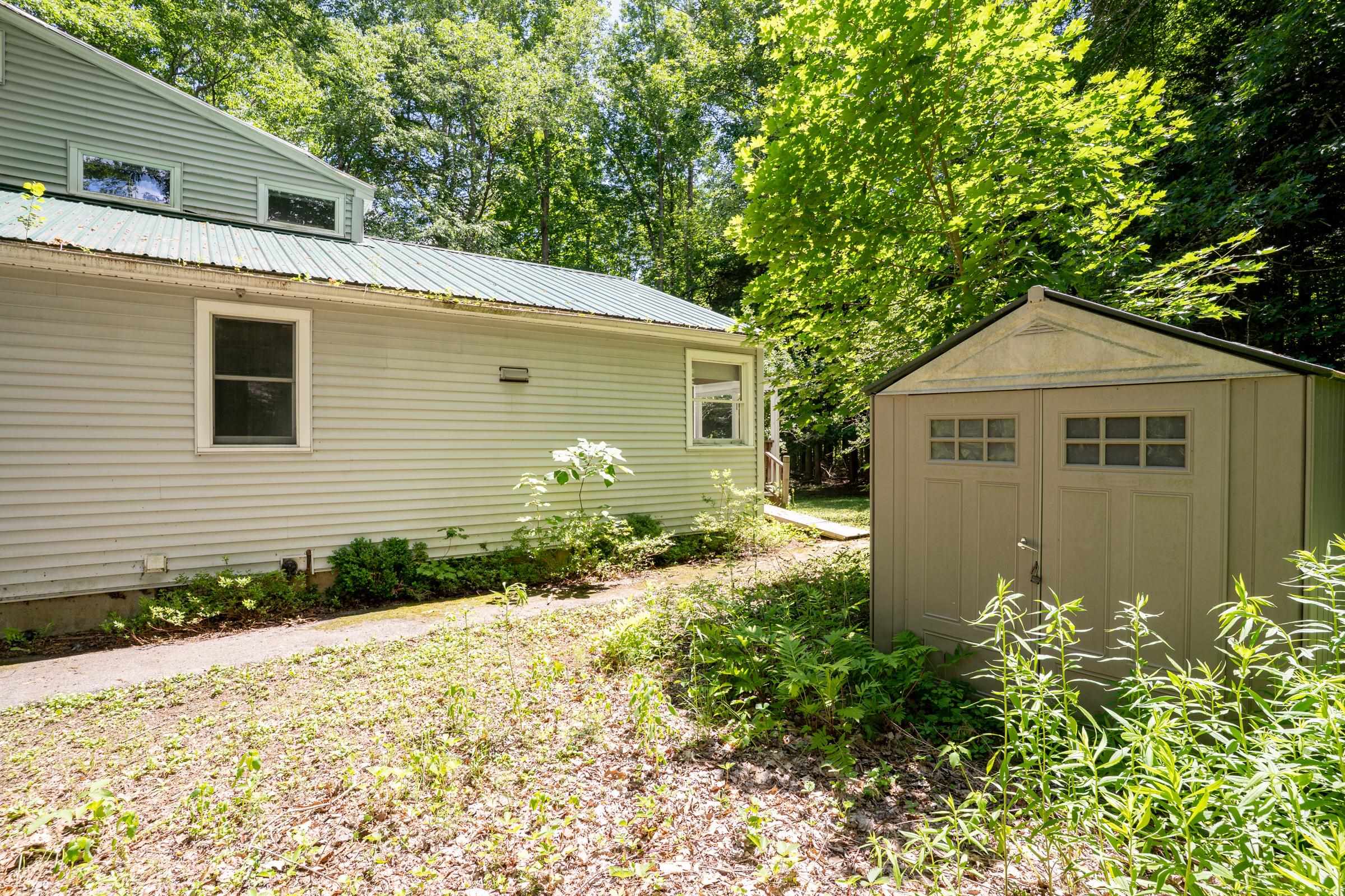 42 Sherburne Rd, Lee, NH 03861