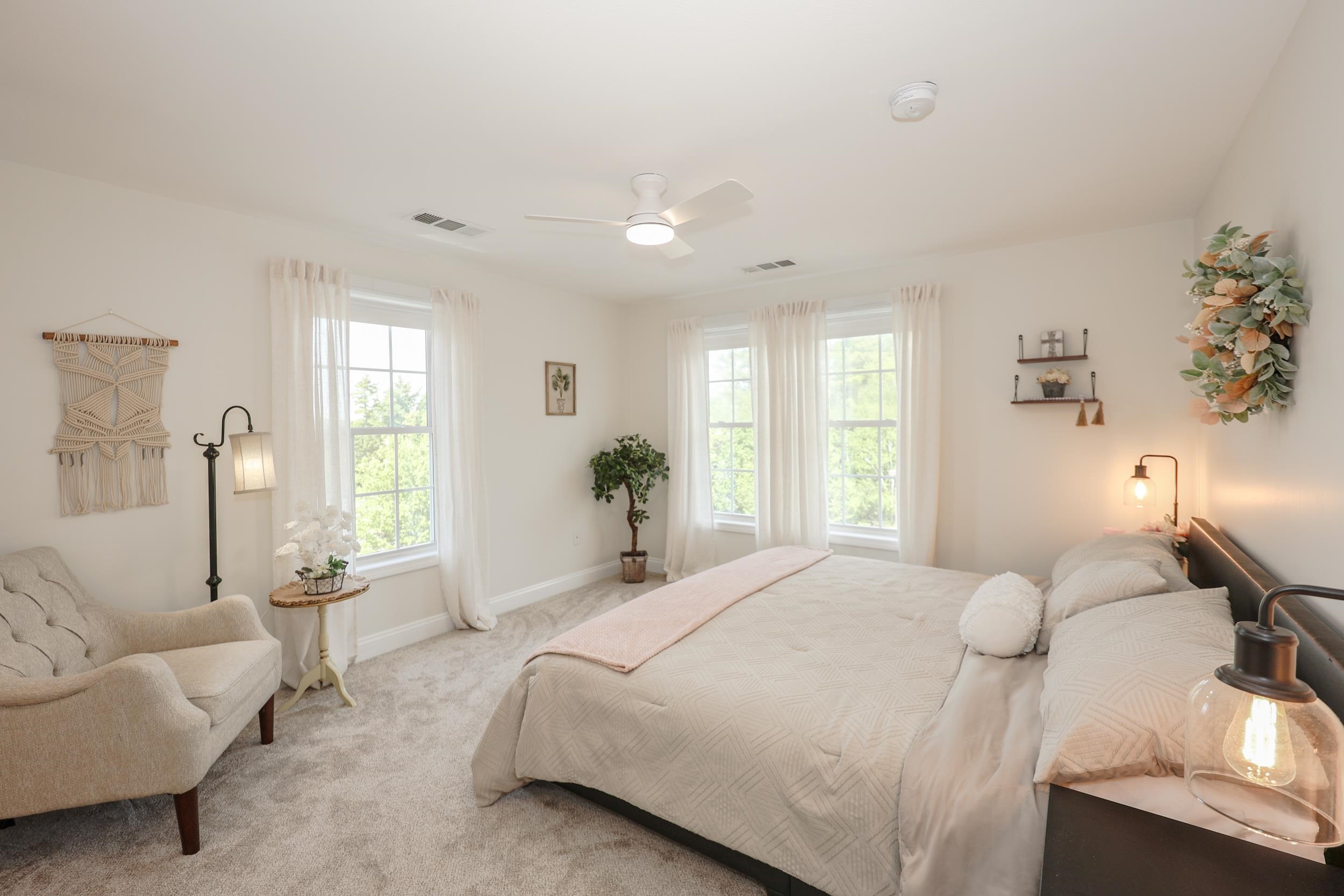 4 Crestview Cir #119, Londonderry, NH 03053