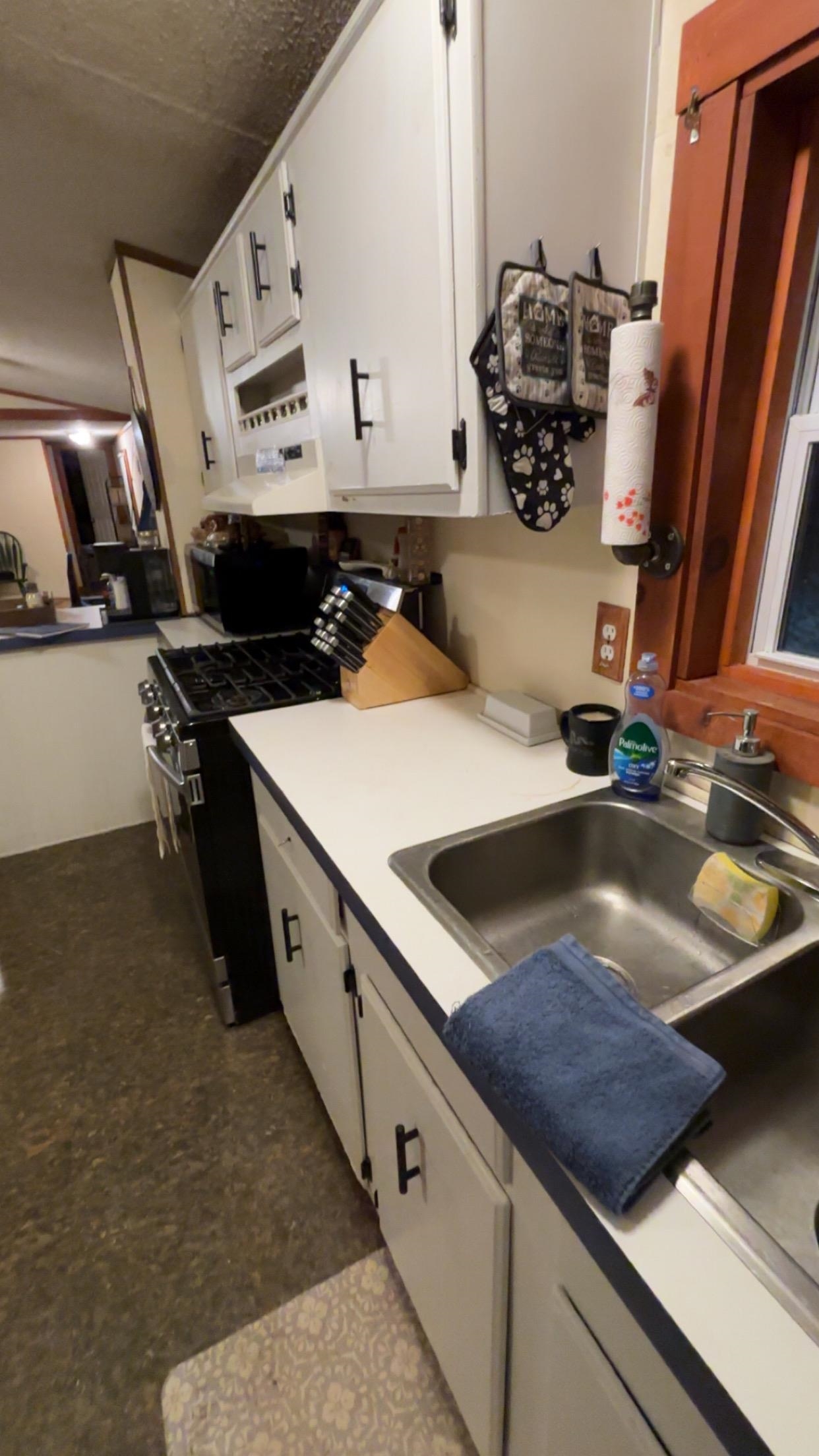 47 Gray Rd, Barnstead, NH 03218