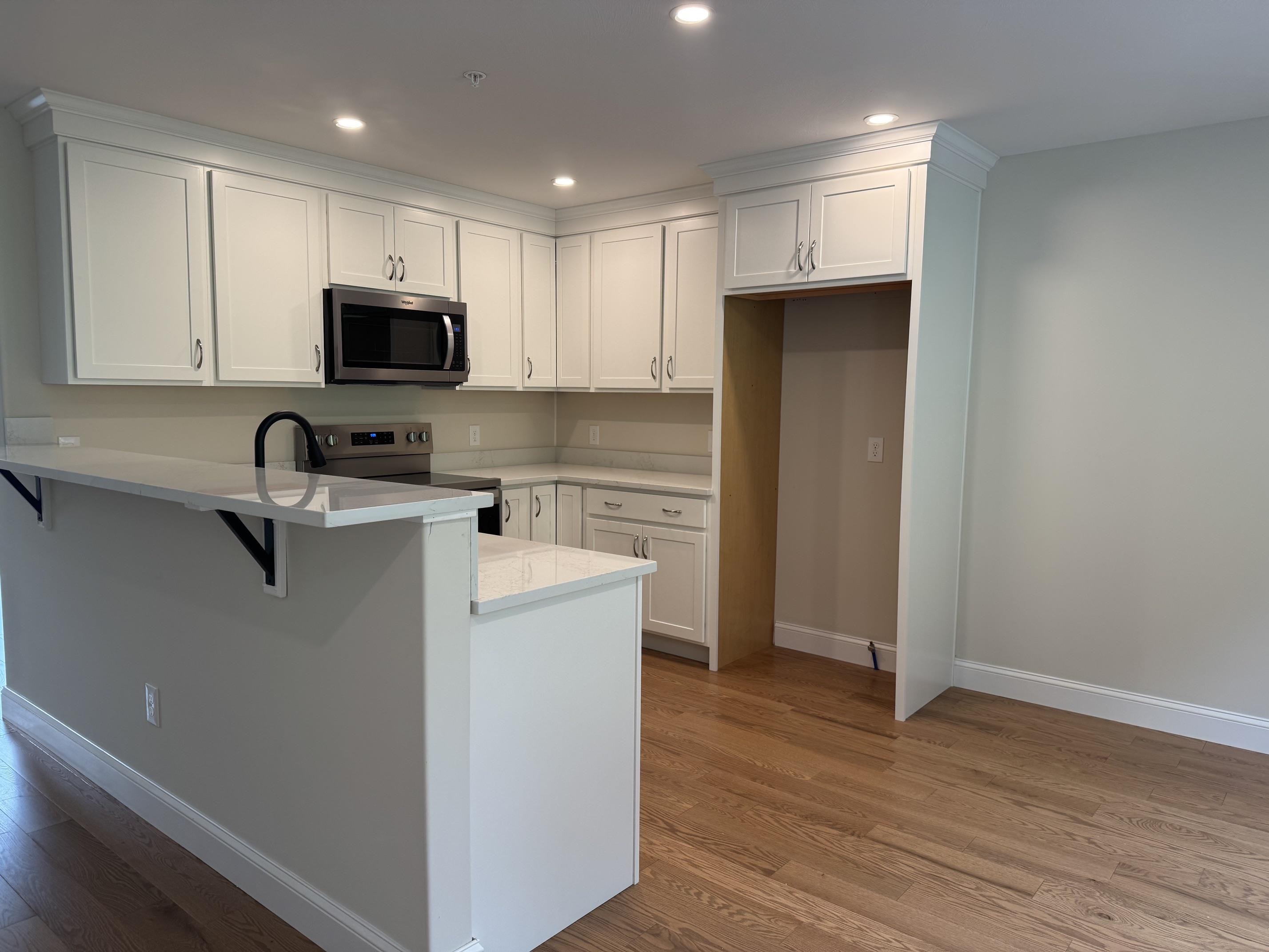 85 Kearsarge Ln, Tilton, NH 03276
