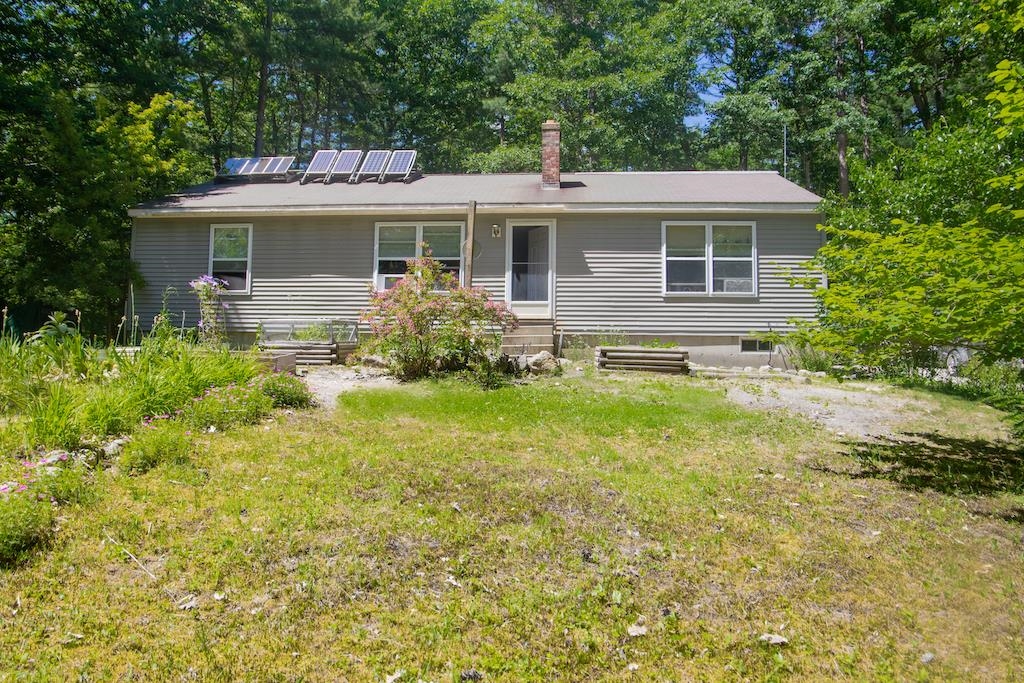14 Ridgeway Dr, Newbury, NH 03255