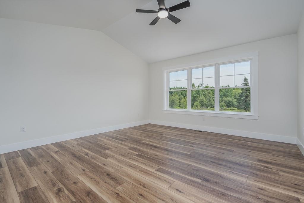 320 Knox Marsh Rd, Madbury, NH 03823