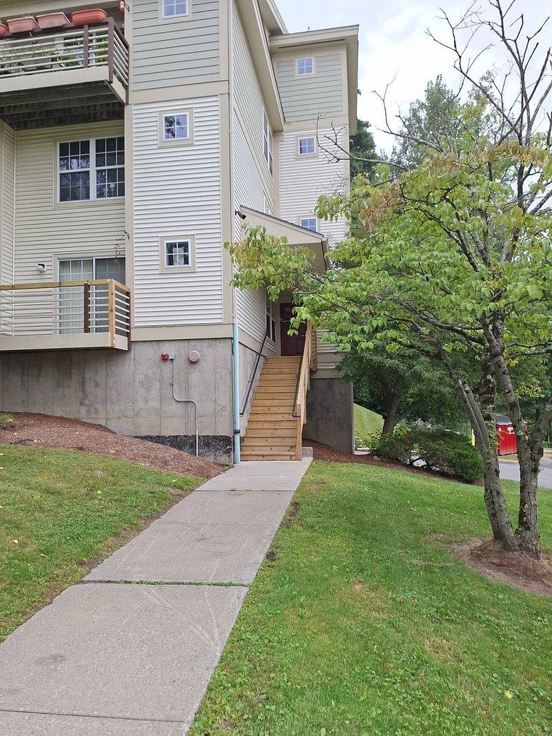 Photo 3 of Condo for sale at 241 Hildred Dr, Burlington, VT 05401 | MLS# 5096268 | Listing updated on 2026-10-04