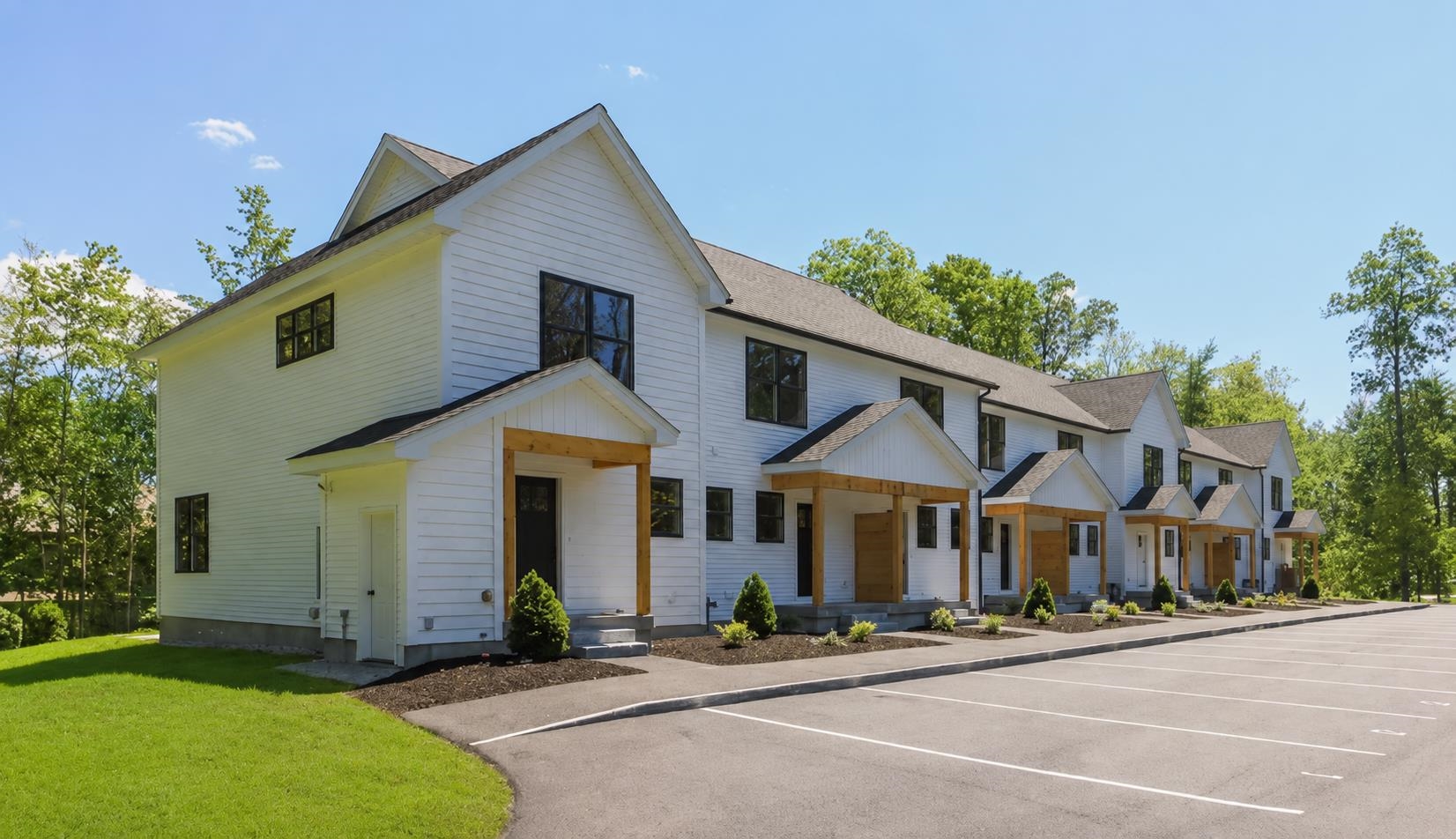 34 Ponemah Hill Rd #2, Milford, NH 03055