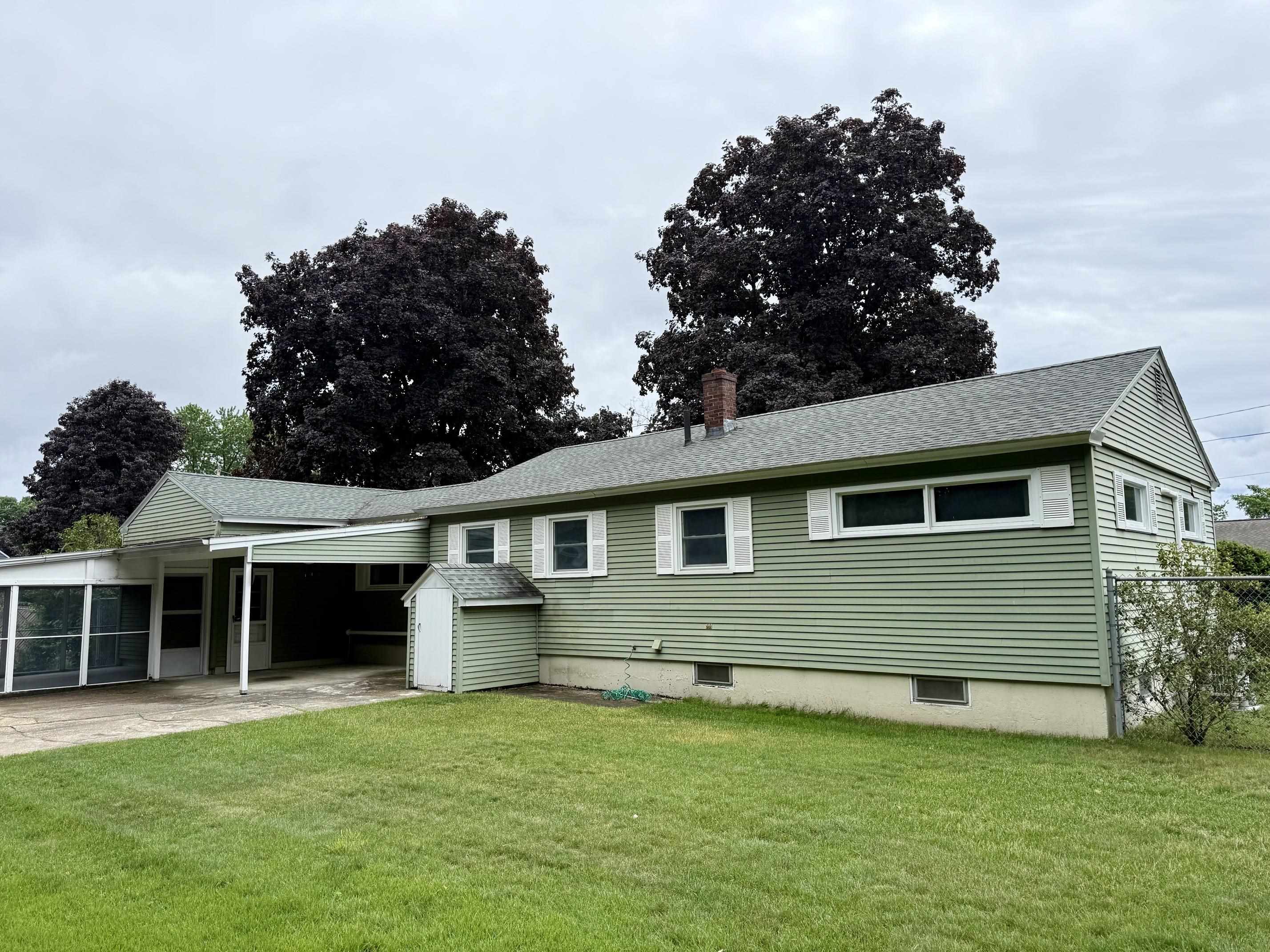 59 Pinedale St, Manchester, NH 03102