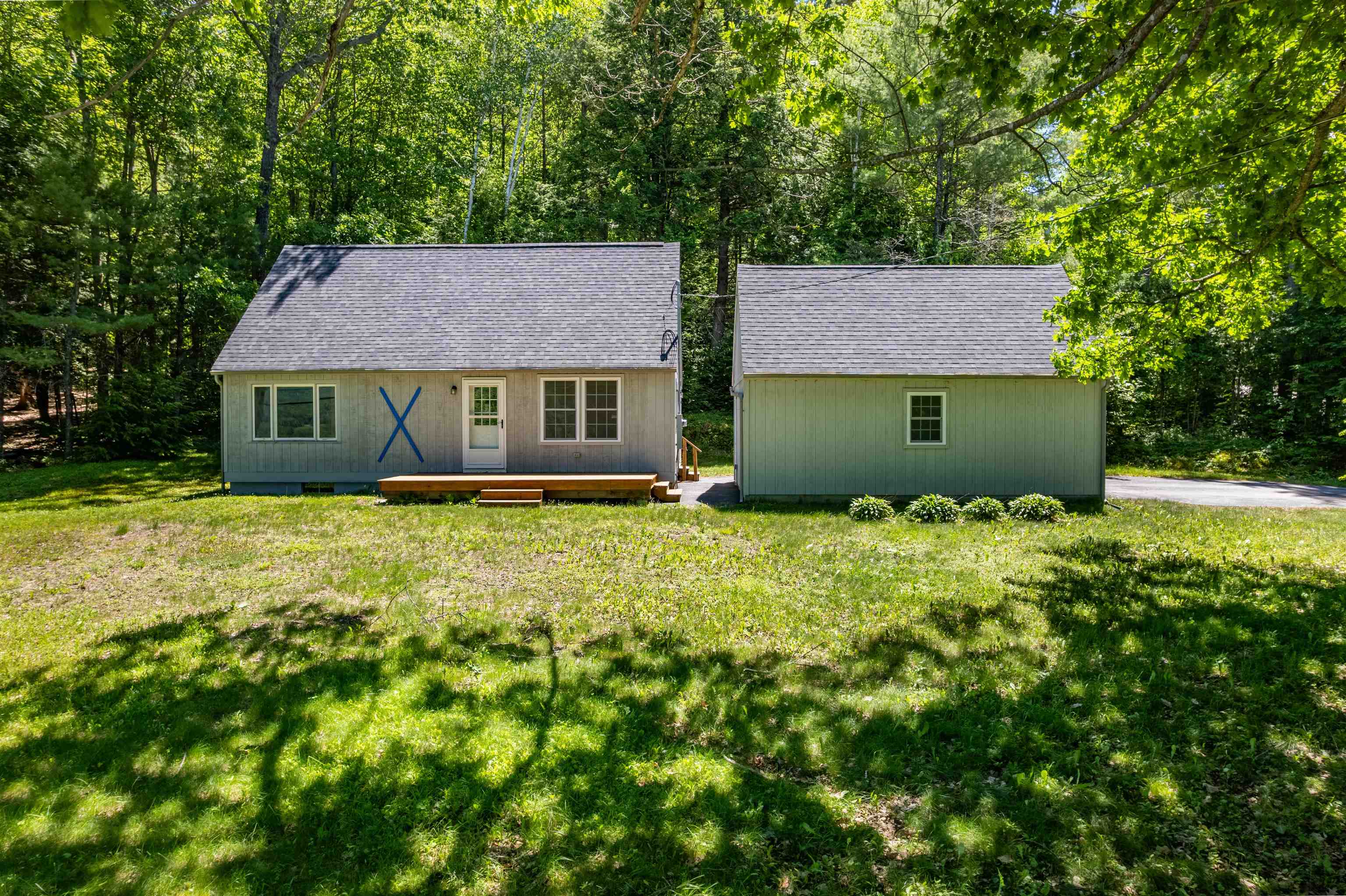 4 Carter Mountain Rd, New Hampton, NH 03256