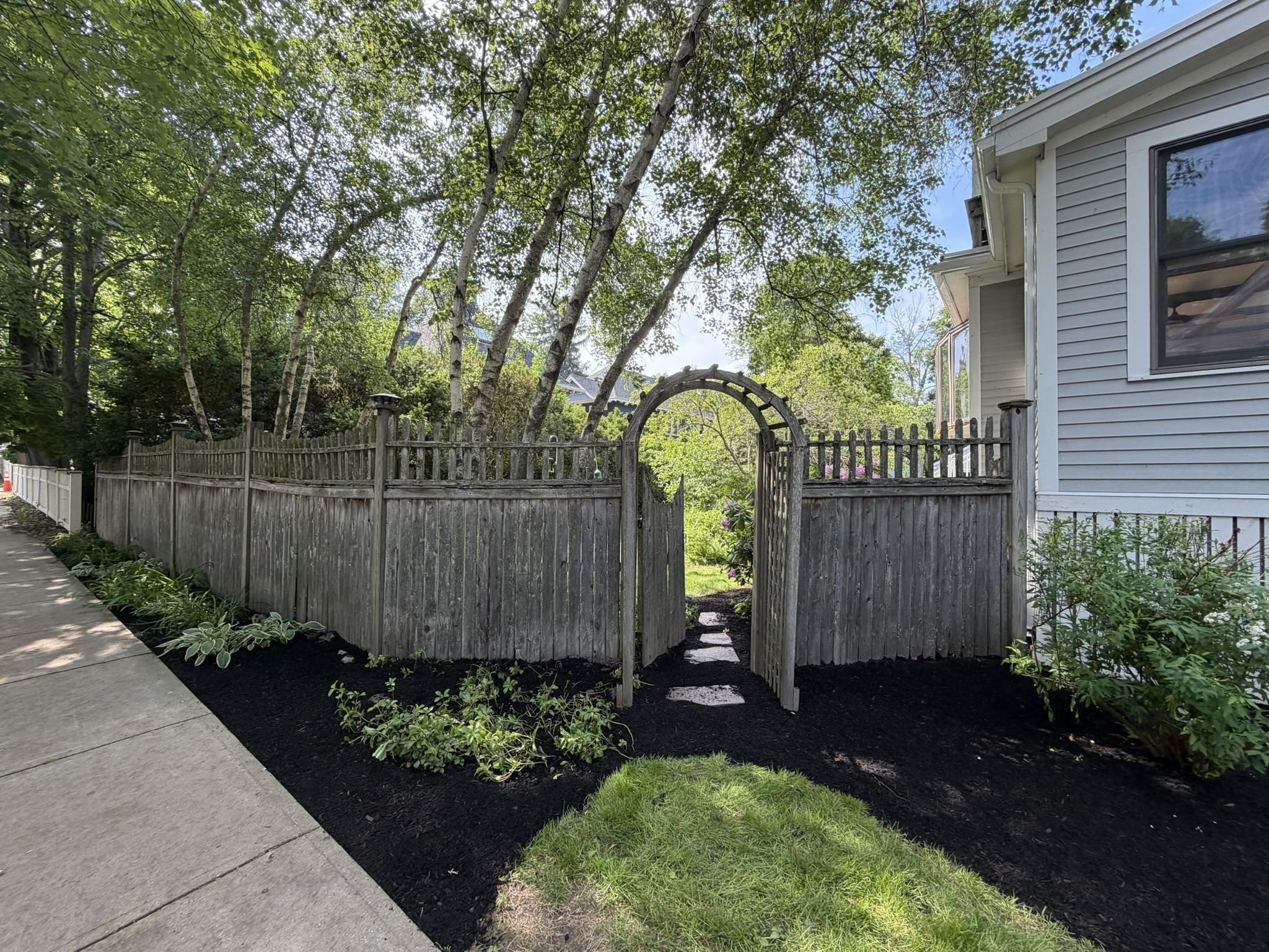635 Lincoln Ave, Portsmouth, NH 03801